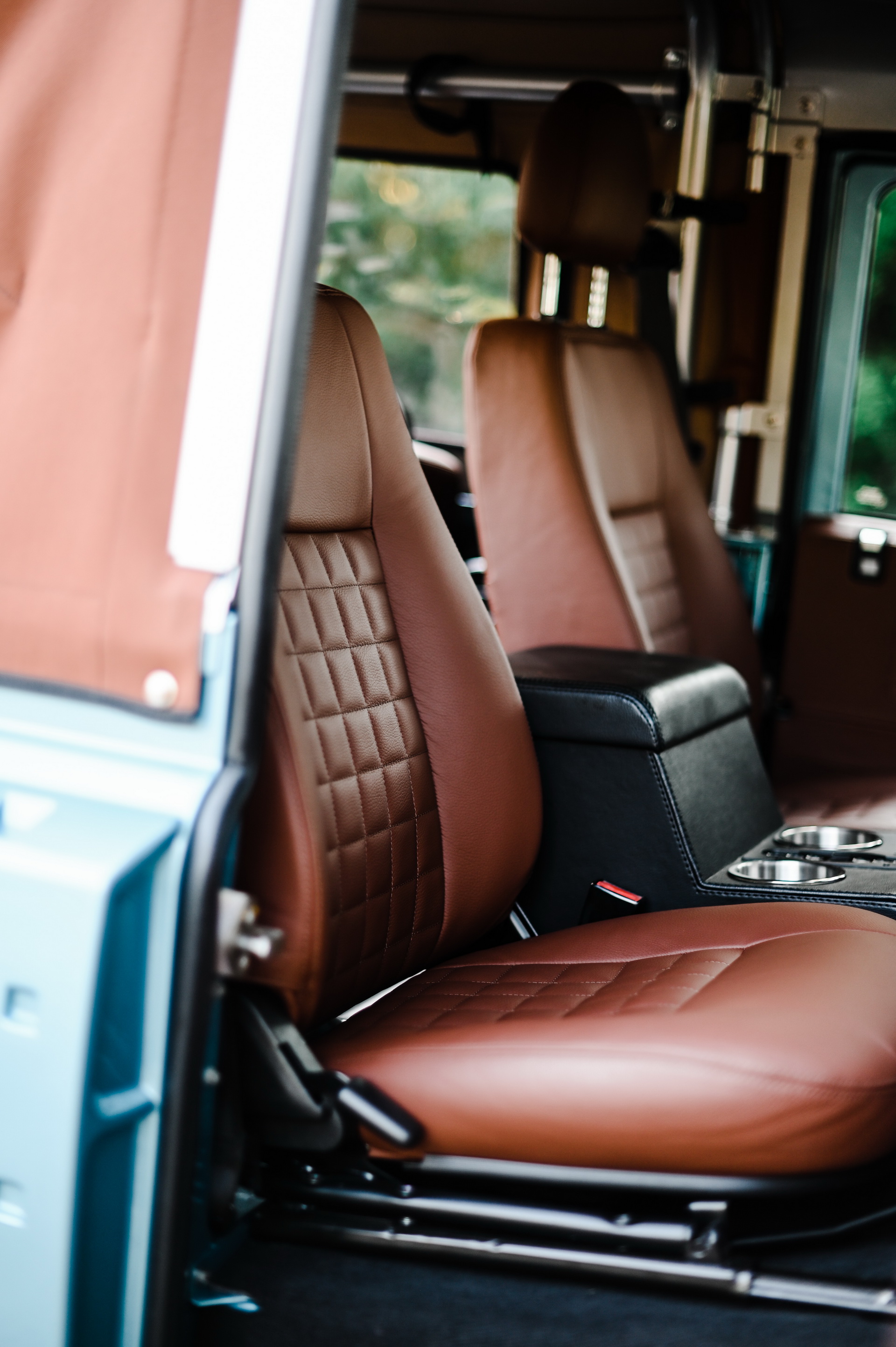 This Land Rover Defender 90 Open-Top Is Not What It Seems