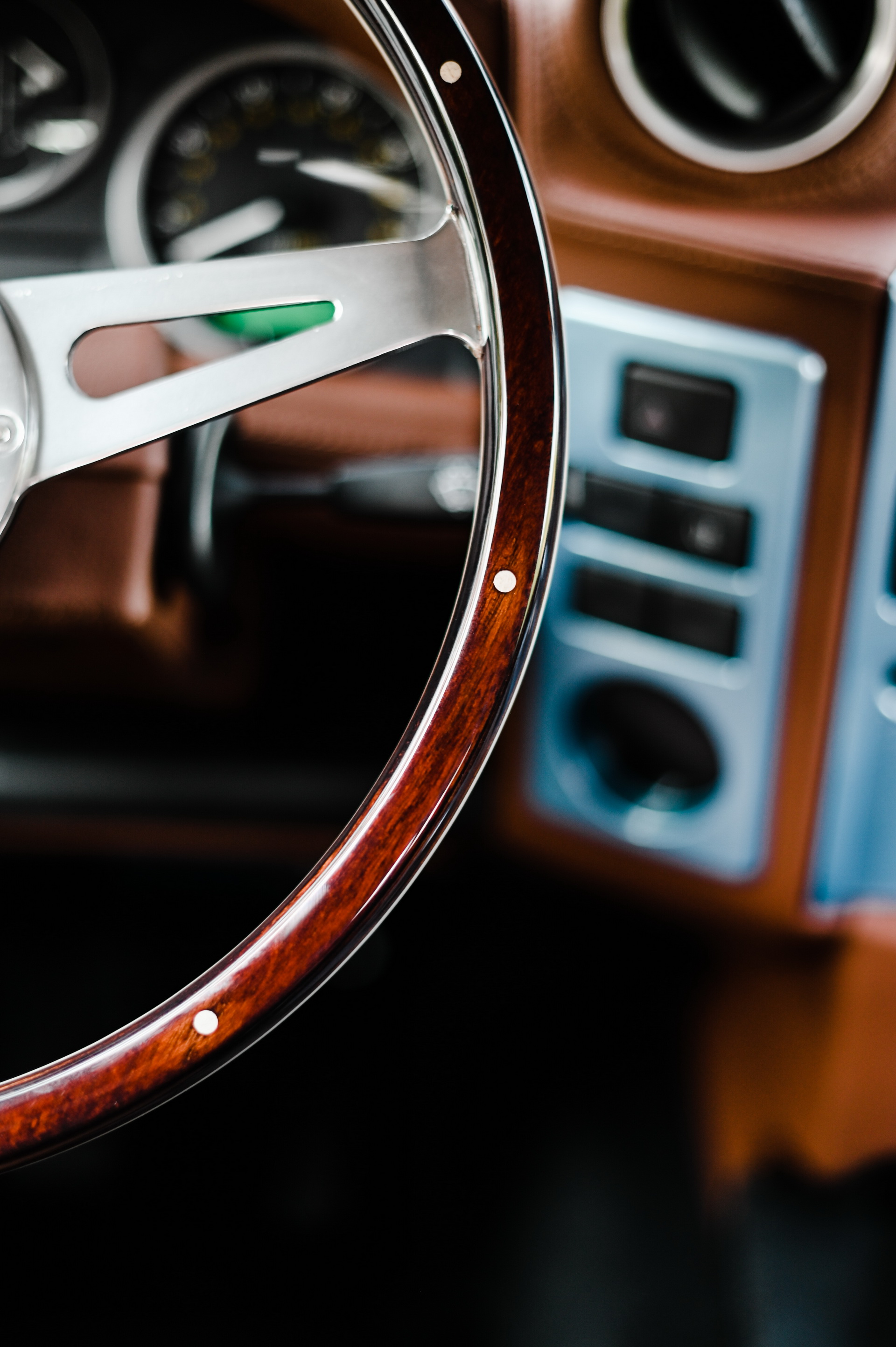 This Land Rover Defender 90 Open-Top Is Not What It Seems