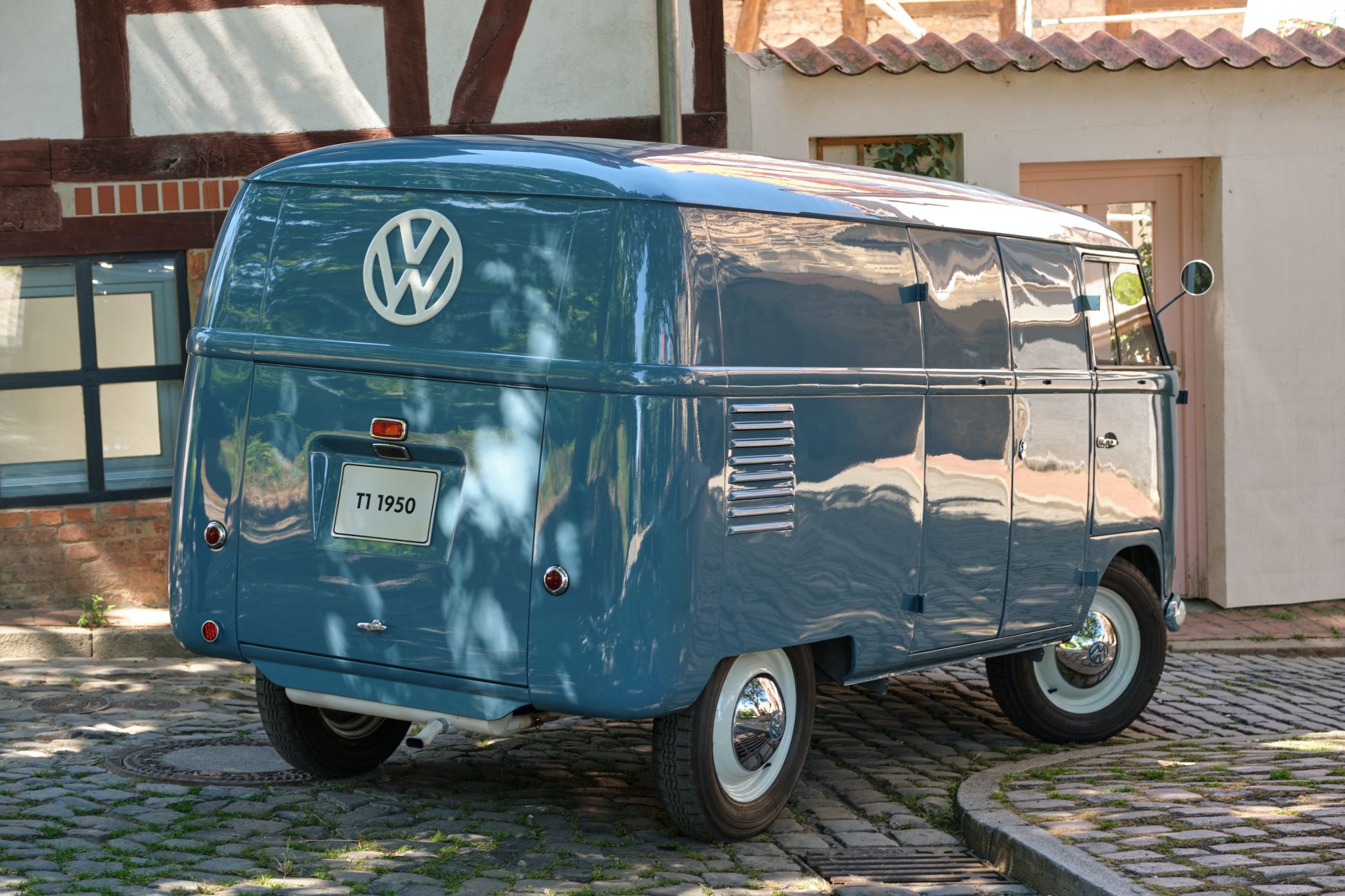 Ritueel stem Verschuiving 1950 VW Transporter T1 'Sofie' Is The Oldest Known Example In Existence |  Carscoops
