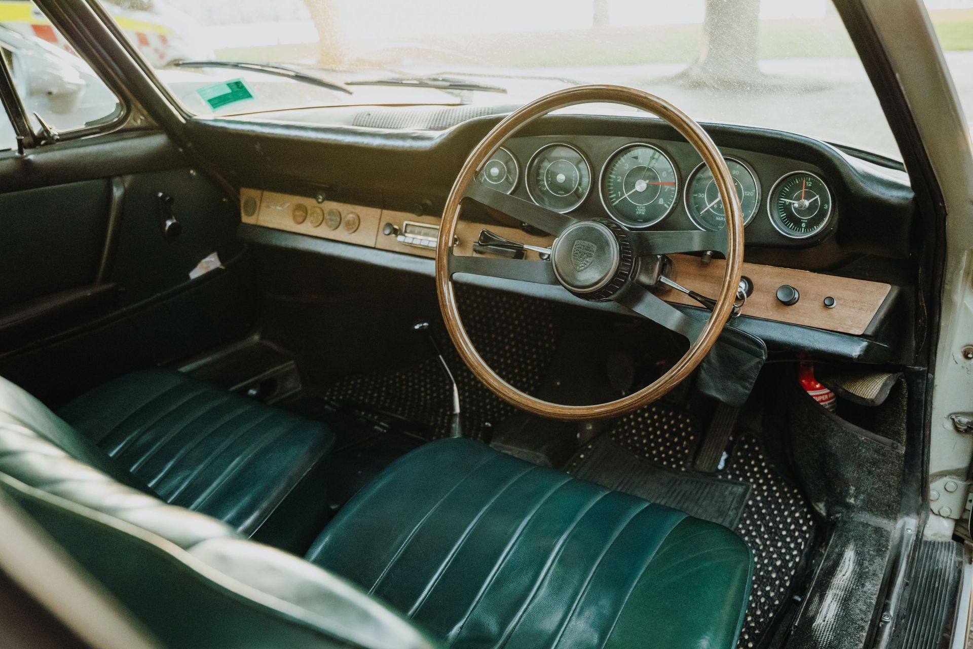 Porsche Exclusive Pays Homage To Australia’s First 911 With Pair Of Crayon 992 Models