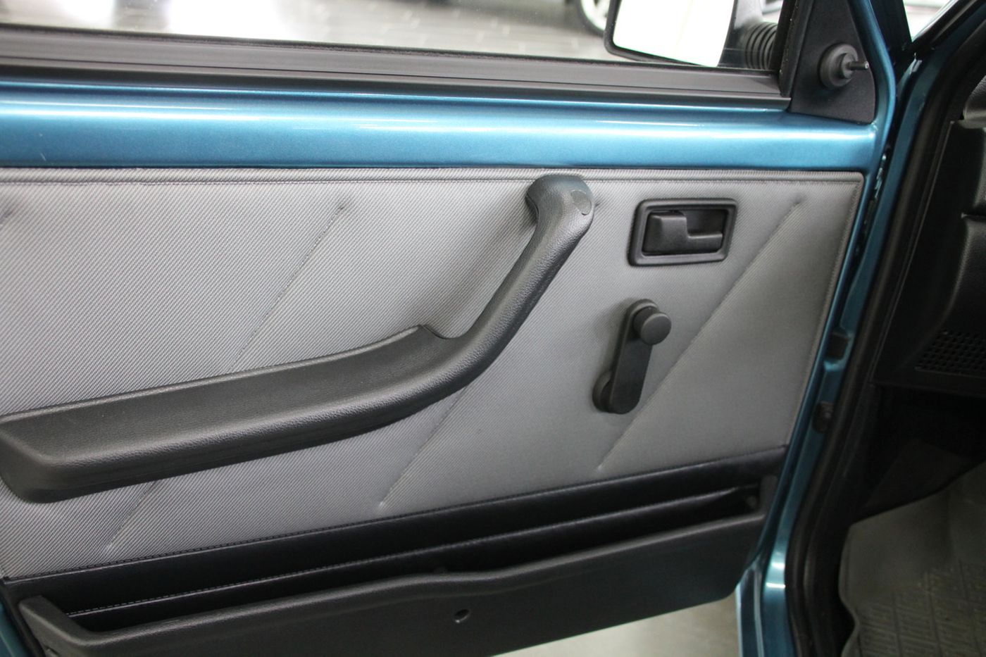 1996 Fiat Uno Travels Through Time, Reaches 2020 With Just 560 Miles On The Clock