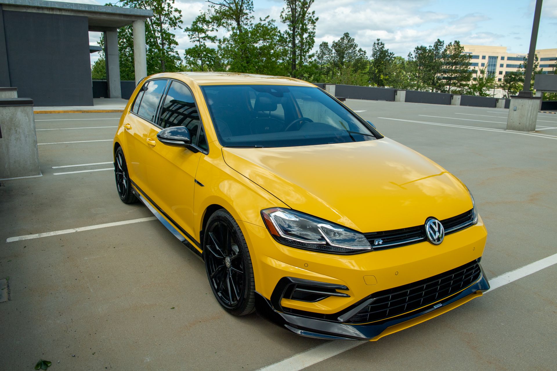 Viper Green Was America S Most Popular Spektrum Color For 19 Vw Golf R Carscoops