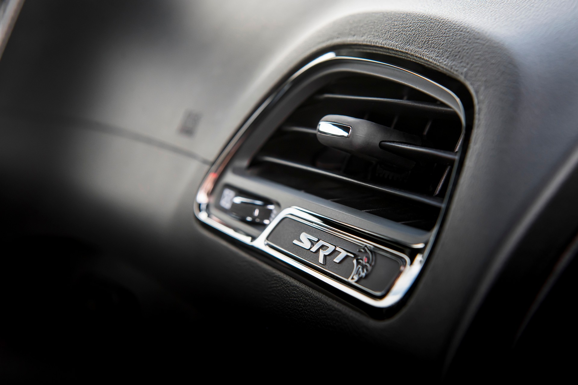 Dodge’s 807 HP Challenger SRT Super Stock Starts At $79,595