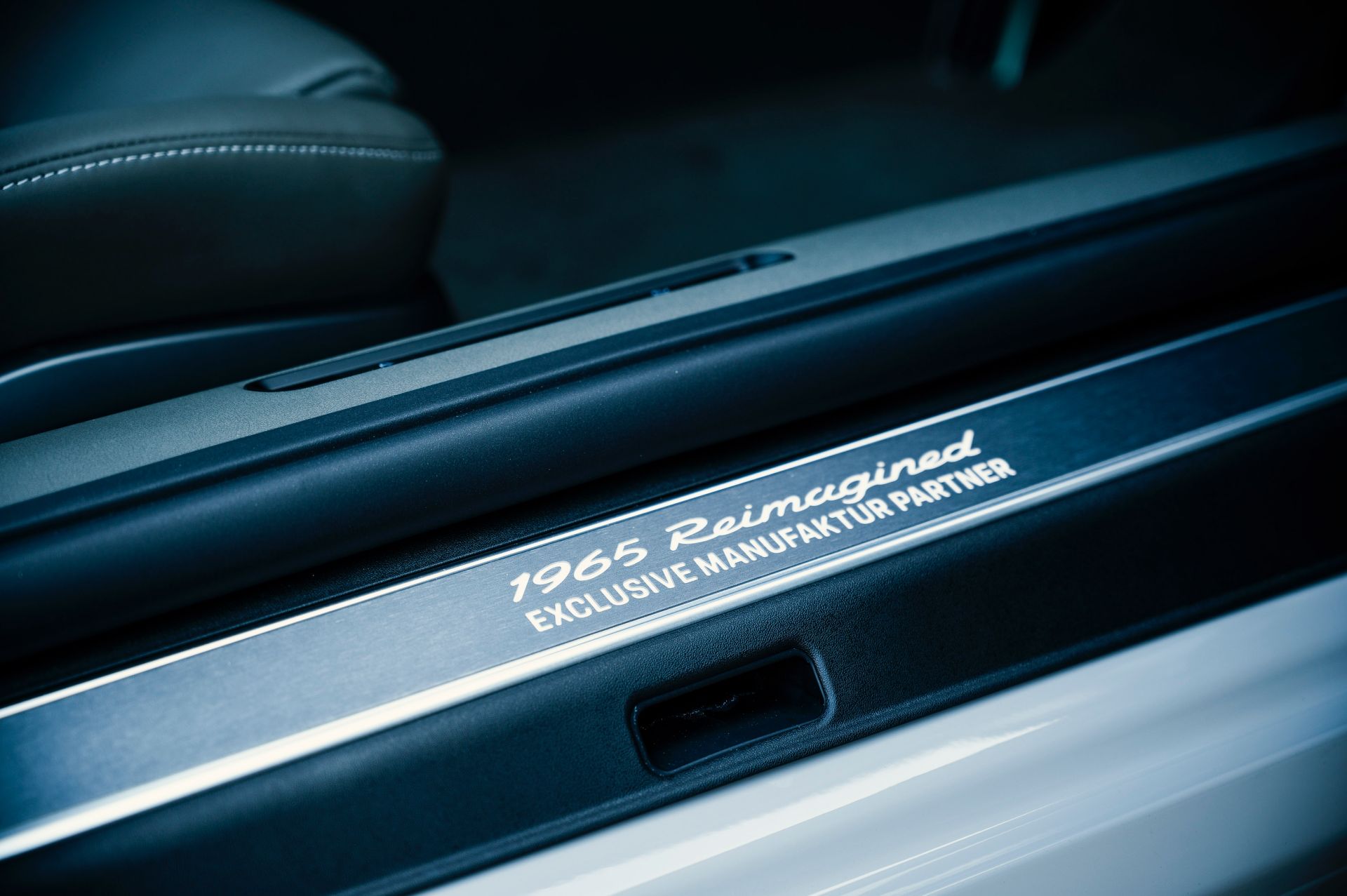 Porsche Exclusive Pays Homage To Australia’s First 911 With Pair Of Crayon 992 Models