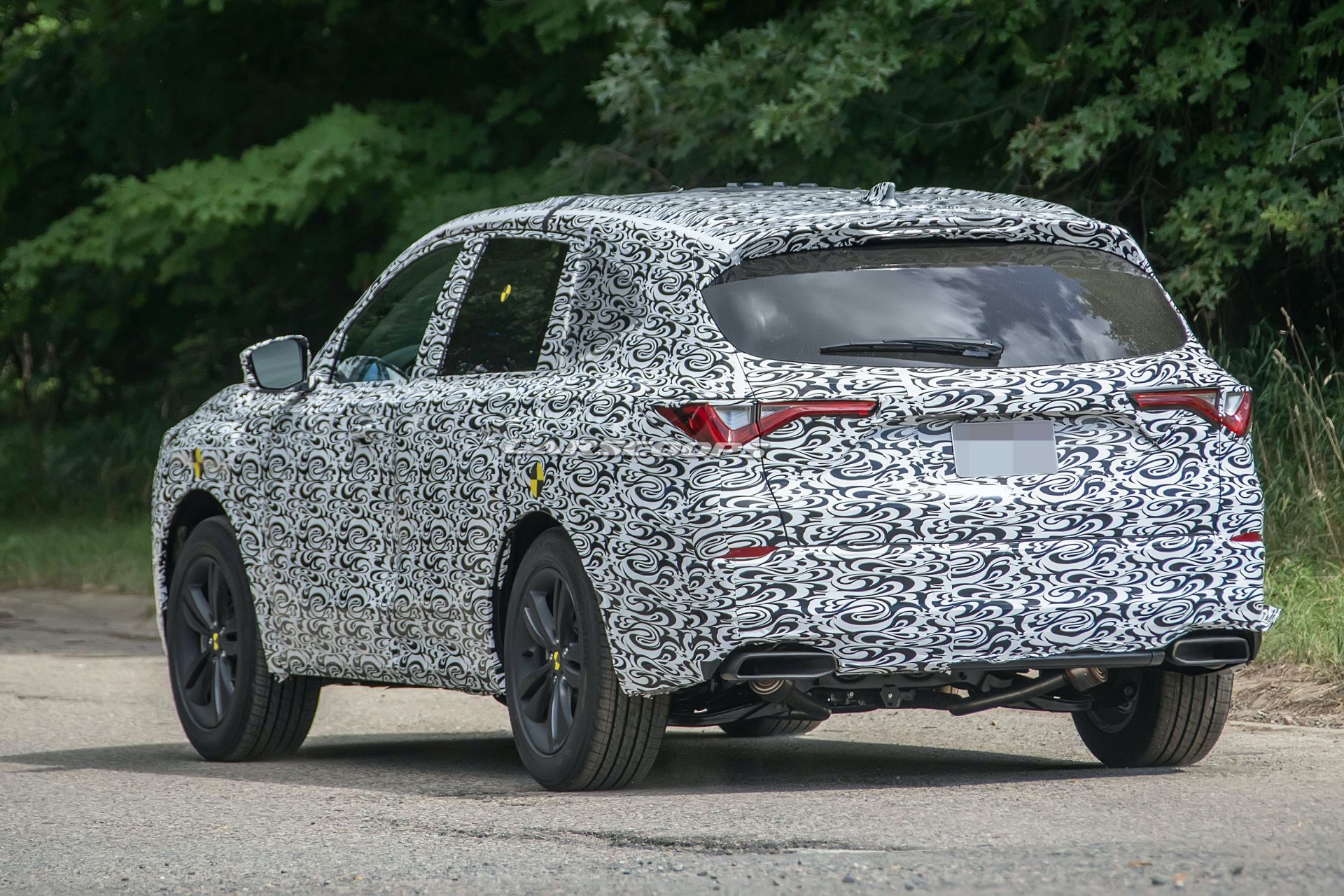 2021 Acura MDX Switches To More Revealing Camouflage Ahead Of Fall Debut