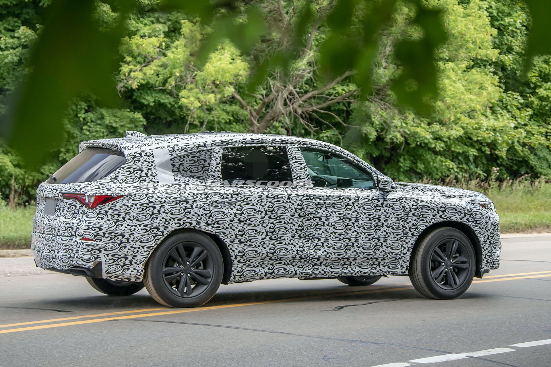 2021 Acura MDX Switches To More Revealing Camouflage Ahead Of Fall Debut