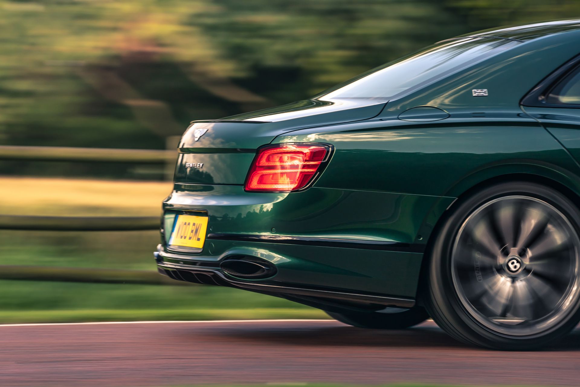 Bentley Debuts New Styling Specification To Enhance The Flying Spur’s Sporty Persona