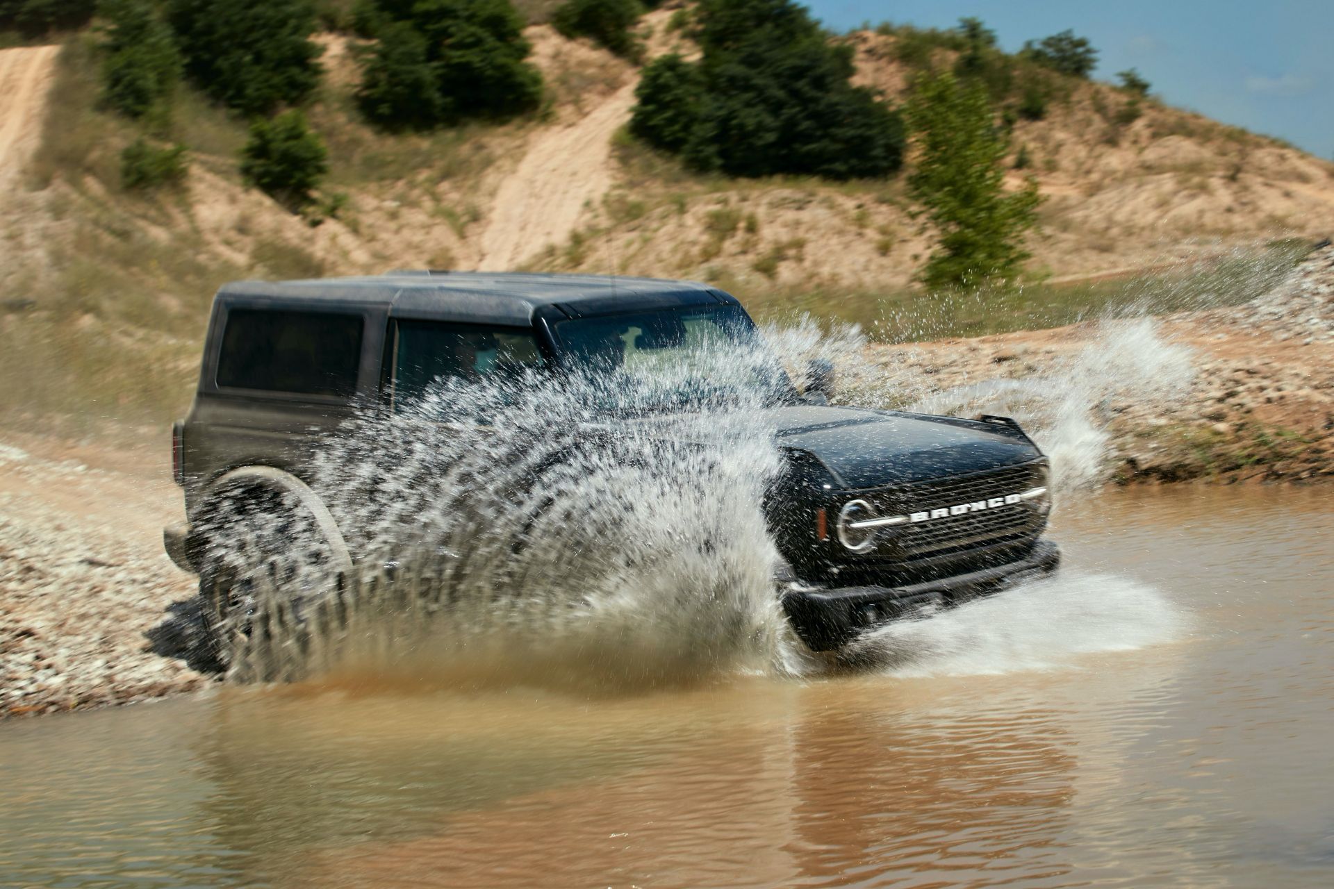 Ford Has 165,000 Bronco And Bronco Sport Reservations, Says Customer Response Is “Unprecedented”