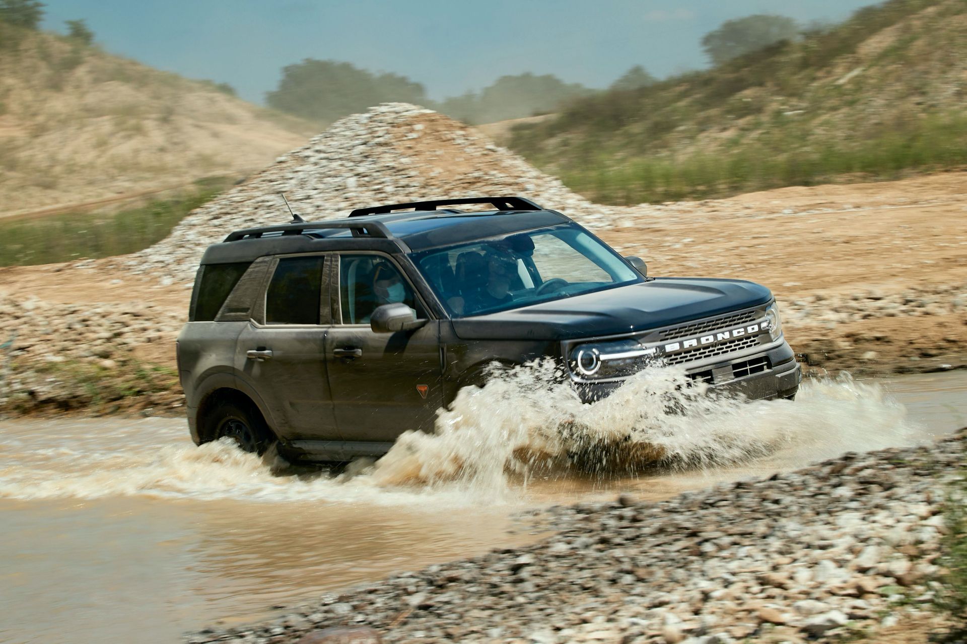 Ford Has 165,000 Bronco And Bronco Sport Reservations, Says Customer Response Is “Unprecedented”