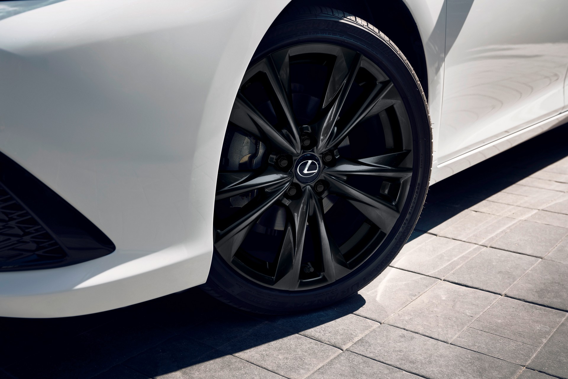 2021 Lexus ES Gains All-Wheel Drive And New Black Line Special Edition