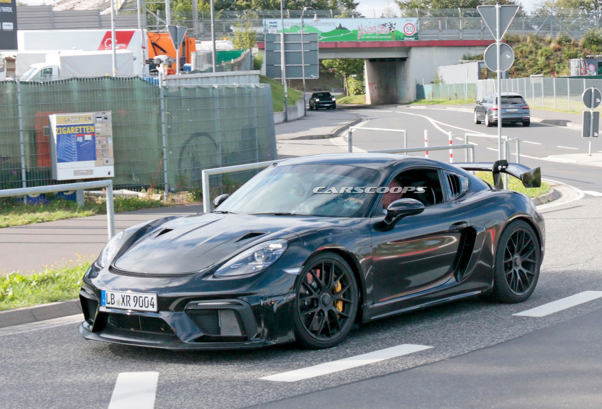 2021 Porsche 718 Cayman GT4 RS Looks Like The Ultimate Track Day Tool