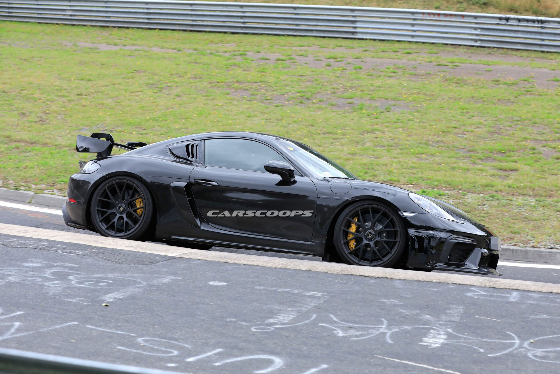 2021 Porsche 718 Cayman GT4 RS Looks Like The Ultimate Track Day Tool