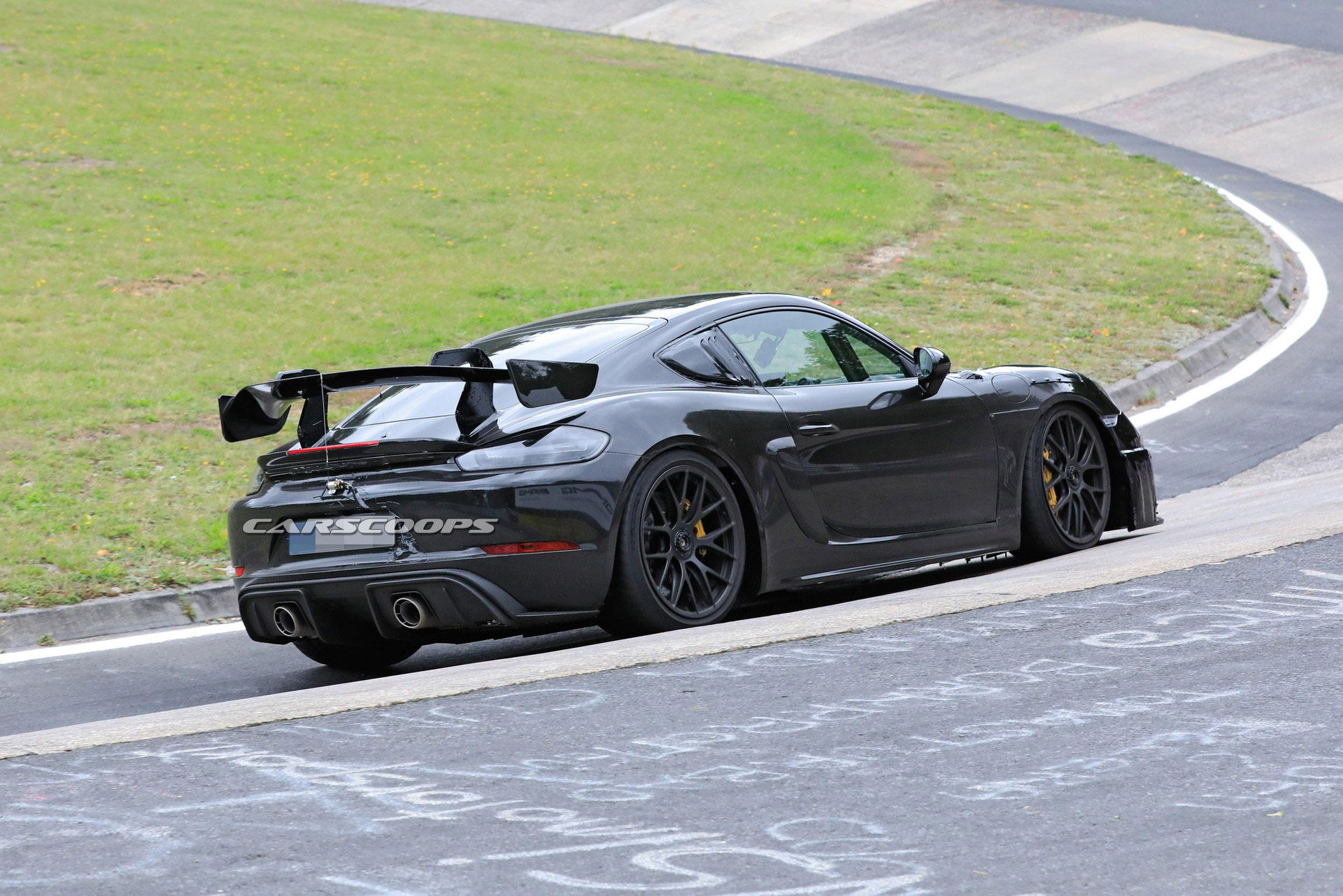 2021 Porsche 718 Cayman GT4 RS Looks Like The Ultimate Track Day Tool