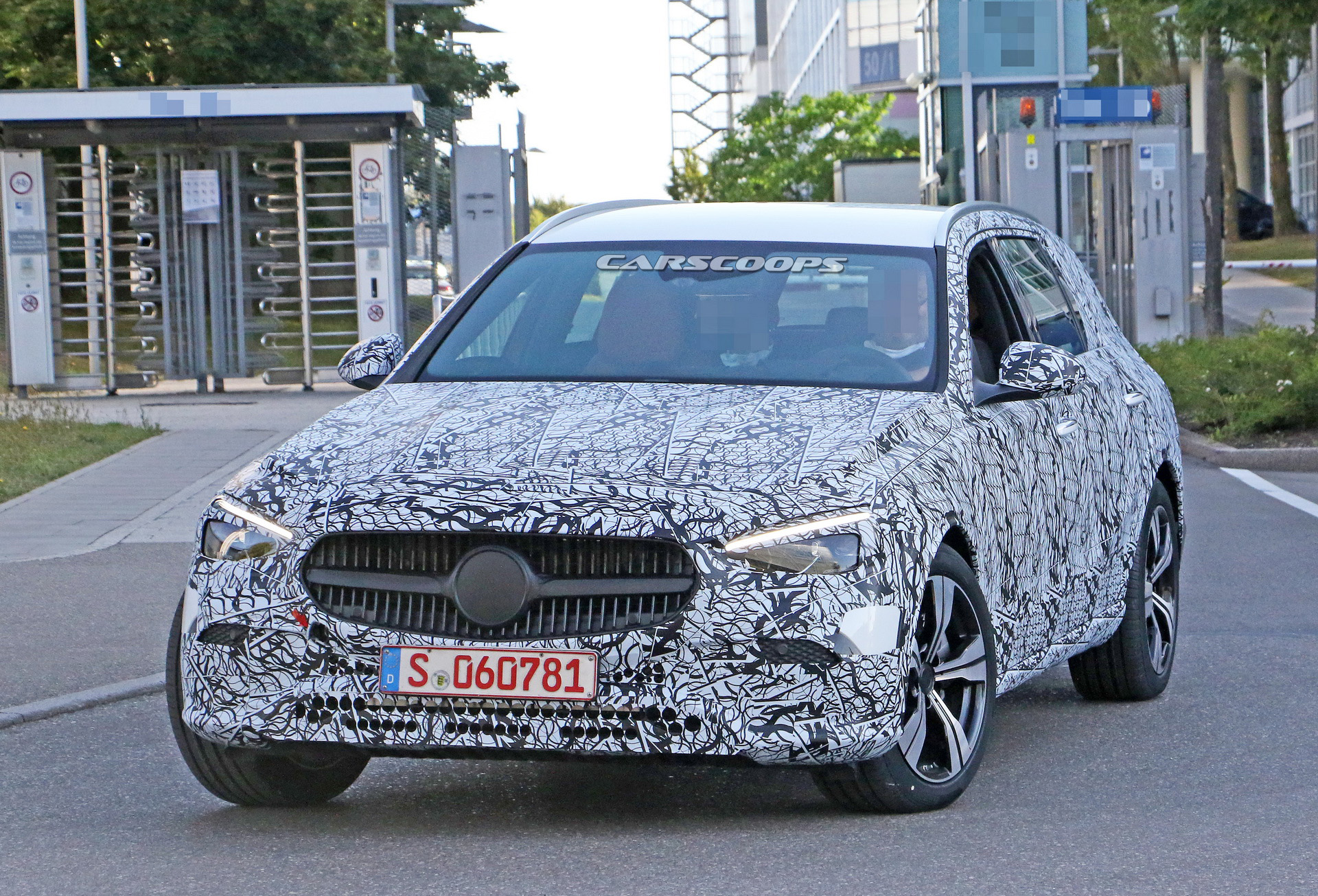 2021 Mercedes-Benz C-Class Estate Offers Better Look At Dual-Screen Setup