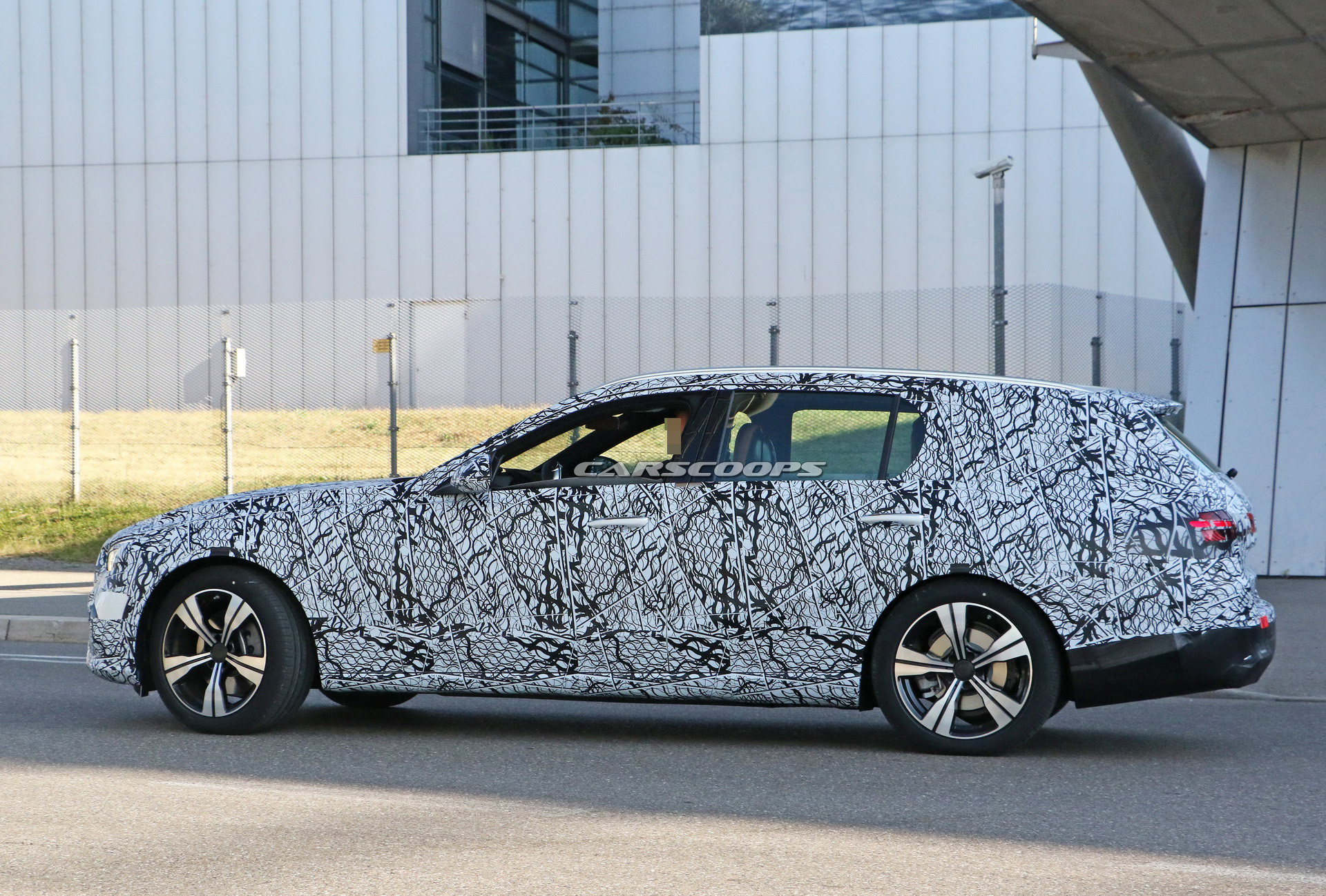 2021 Mercedes-Benz C-Class Estate Offers Better Look At Dual-Screen Setup