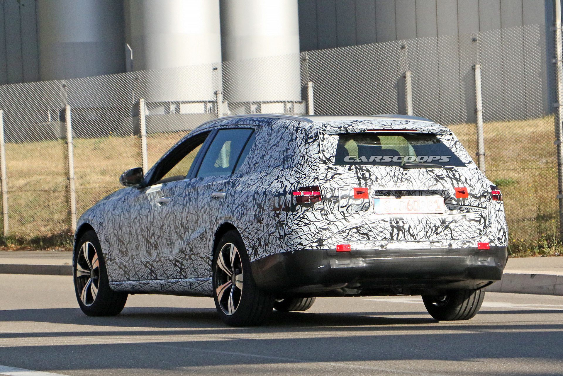 2021 Mercedes-Benz C-Class Estate Offers Better Look At Dual-Screen Setup