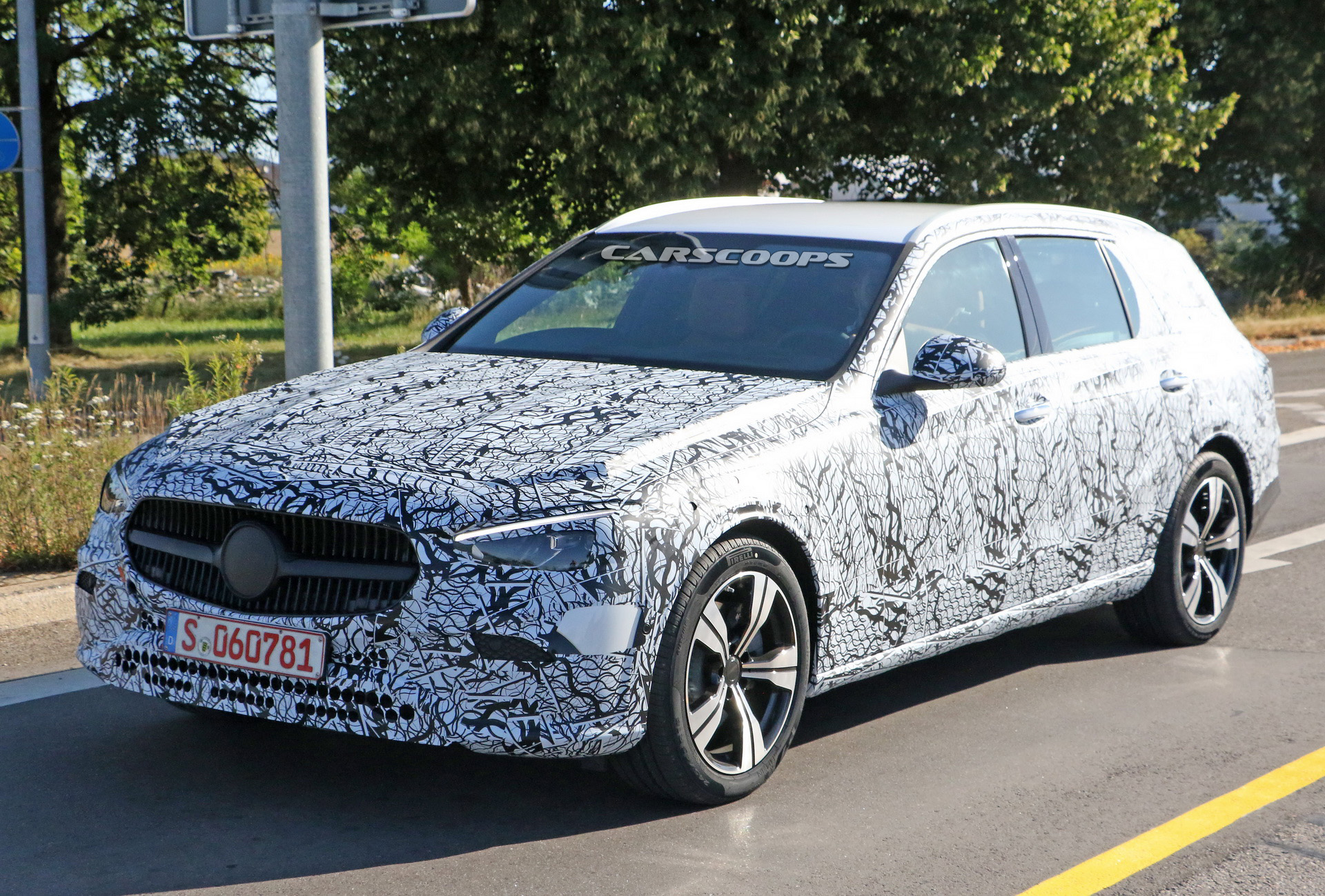 2021 Mercedes-Benz C-Class Estate Offers Better Look At Dual-Screen Setup