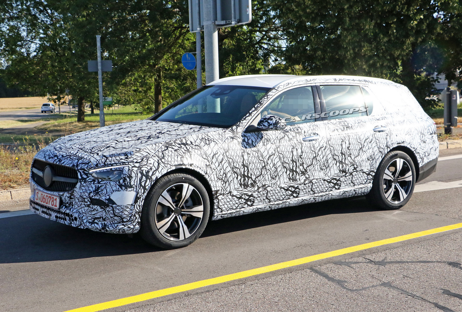 2021 Mercedes-Benz C-Class Estate Offers Better Look At Dual-Screen Setup