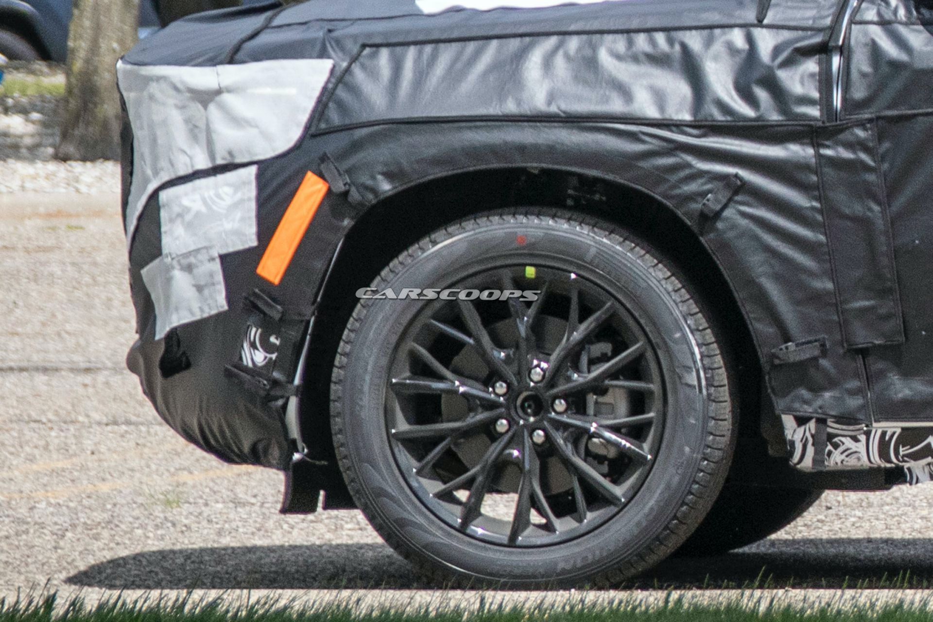 How’s The Weather Up There? Jeep’s Grand Cherokee-Based 3-Row SUV Rides Really High