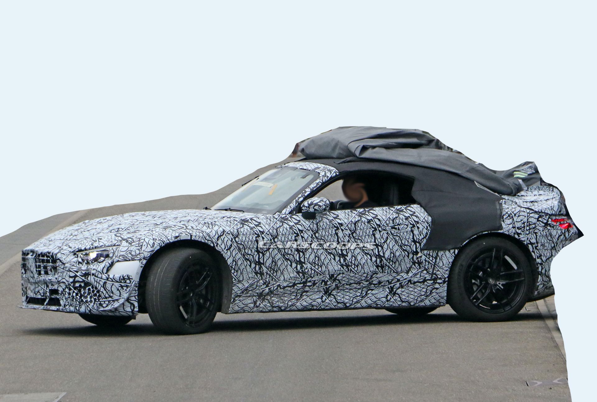 Next Generation 22 Mercedes Sl Looks Really Promising In Fresh Spy Shots Carscoops