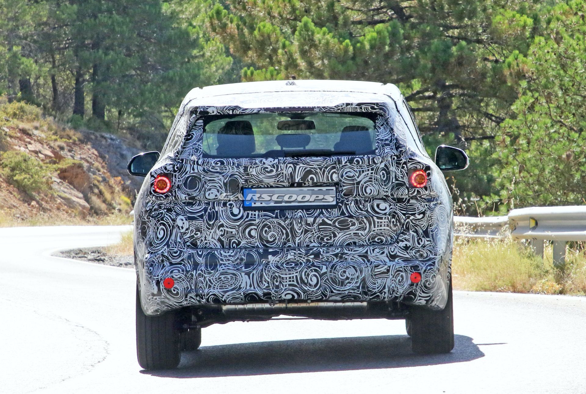 Next-Gen 2023 BMW X1 SUV Makes Its Prototype Debut In Plug-in Hybrid Form