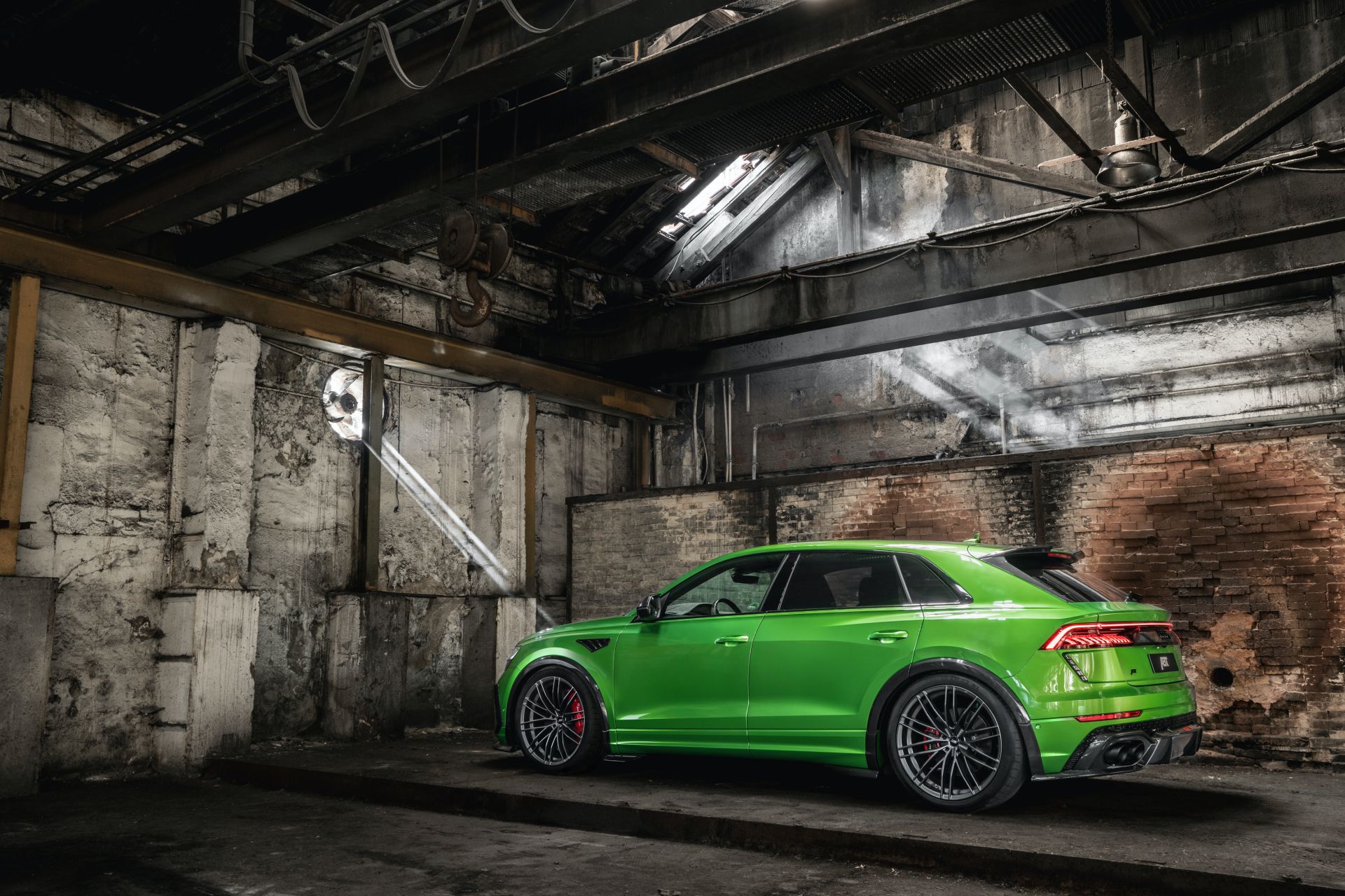 Limited-Run ABT RSQ8-R Unveiled As 196 MPH Super SUV