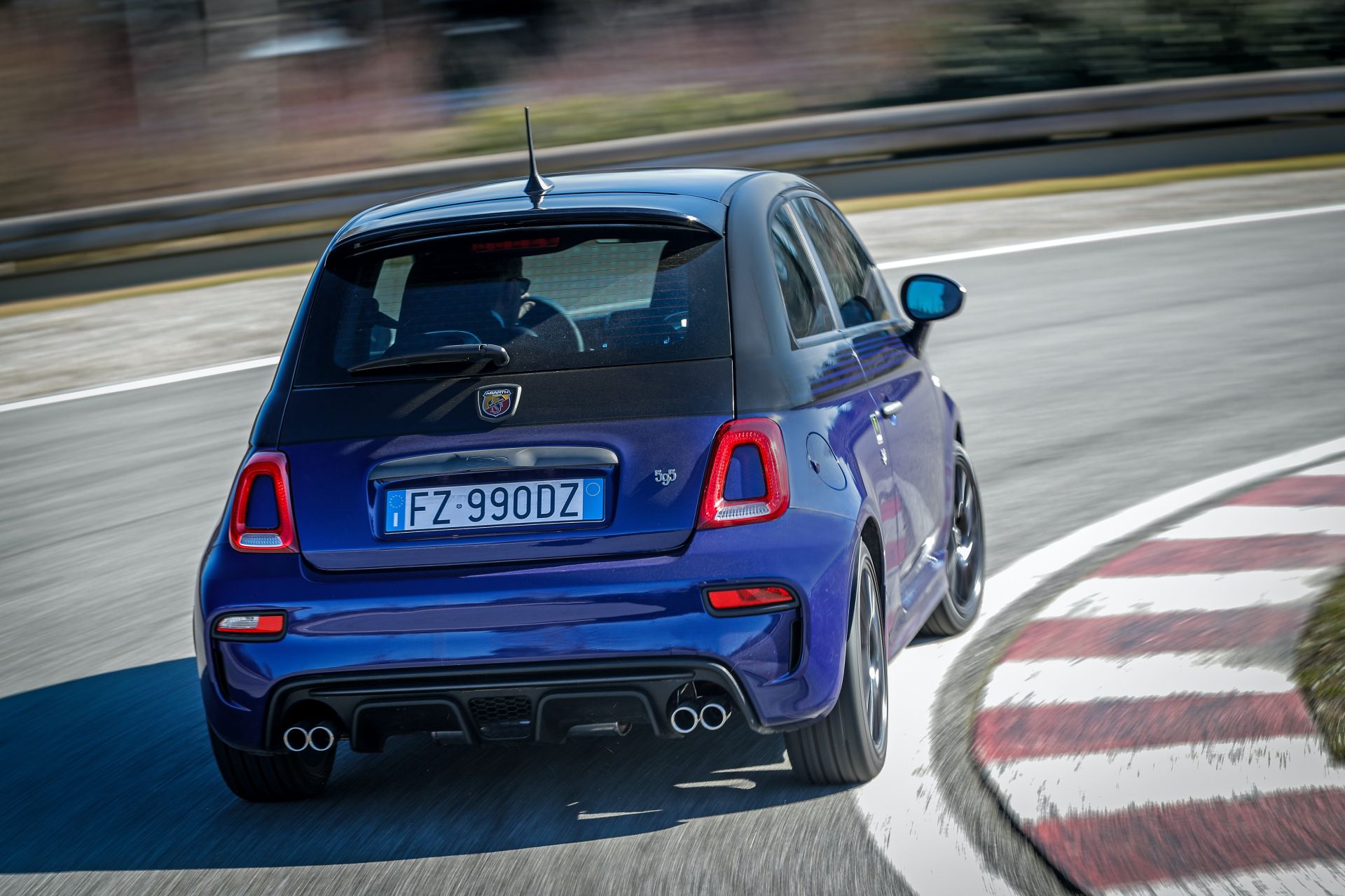 Abarth 595 Dresses In ‘Monster Energy Yamaha’ And ‘Scorpioneoro’ Attires