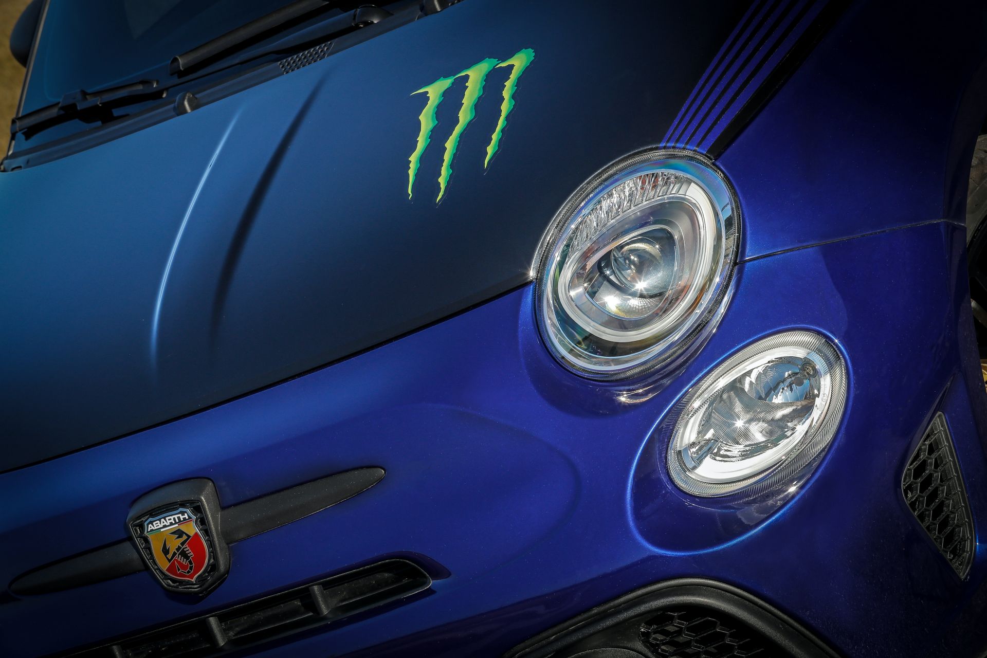Abarth 595 Dresses In ‘Monster Energy Yamaha’ And ‘Scorpioneoro’ Attires