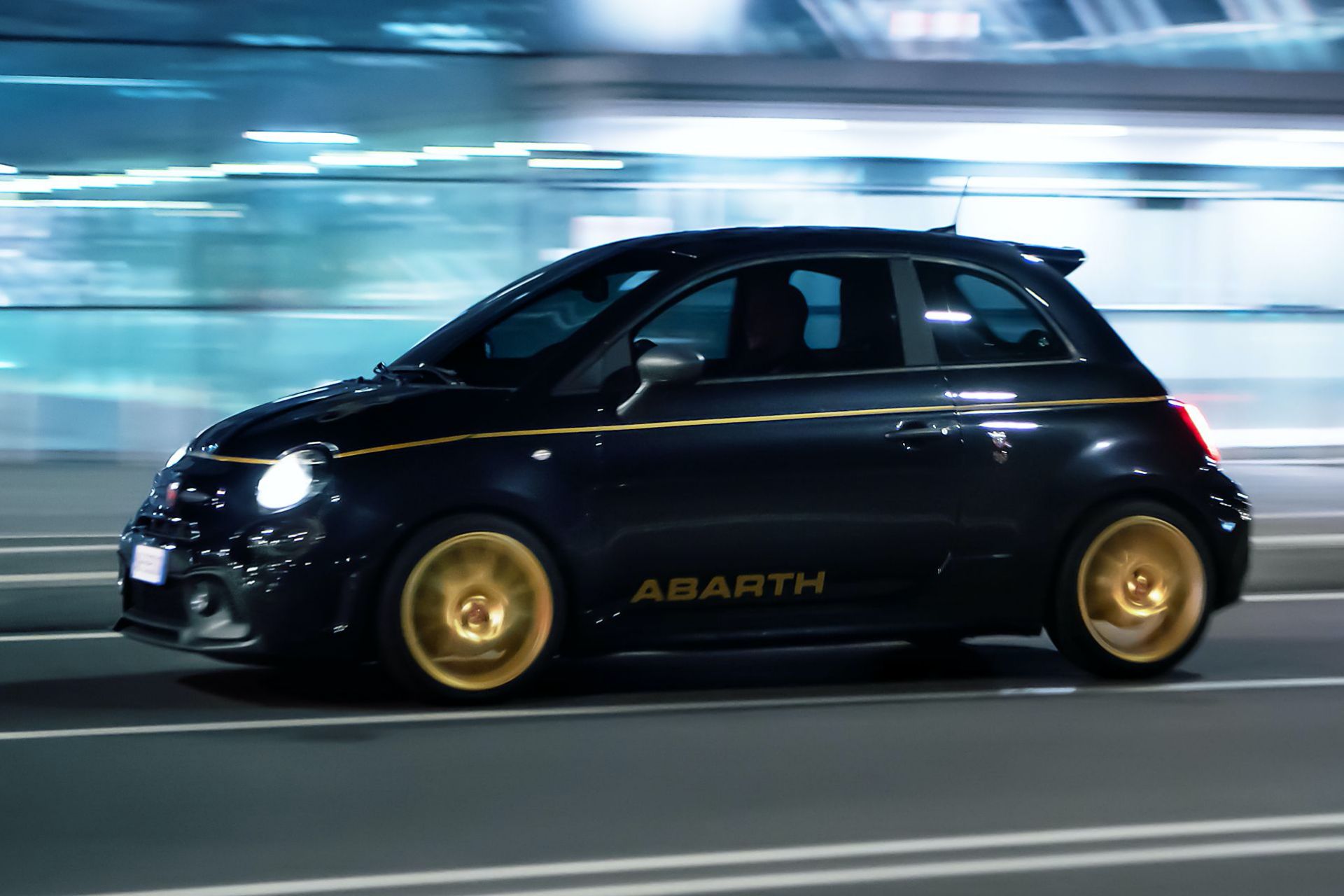 Abarth 595 Dresses In ‘Monster Energy Yamaha’ And ‘Scorpioneoro’ Attires