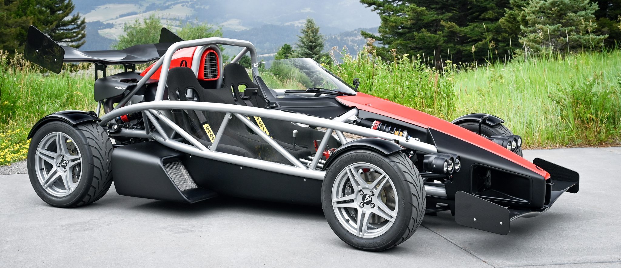 2016 Ariel Atom 3S Is A No-Frills Street Legal Track Toy