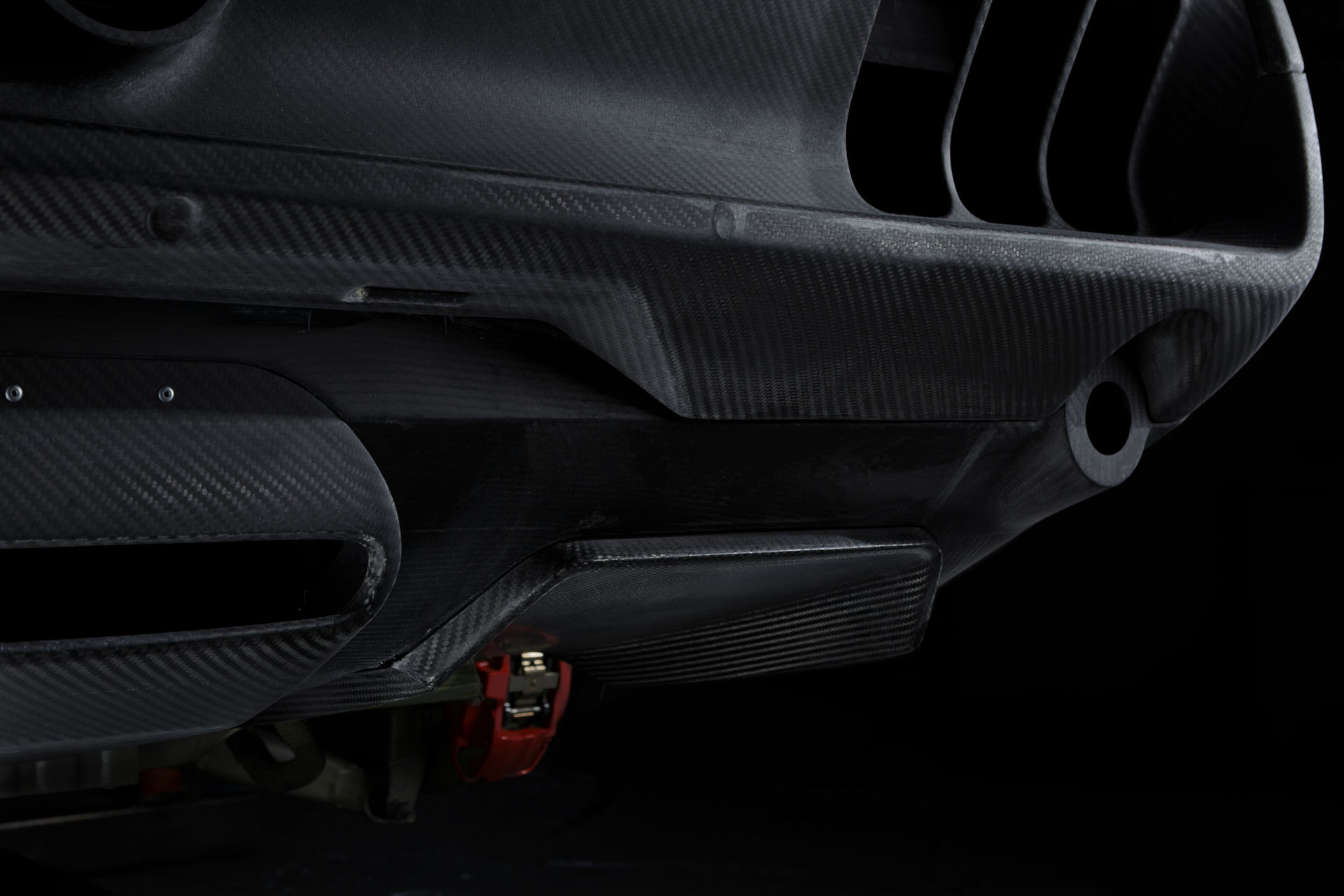 840 HP Aviar R67 Is A Tesla-Based Ford Mustang Electromod From Russia