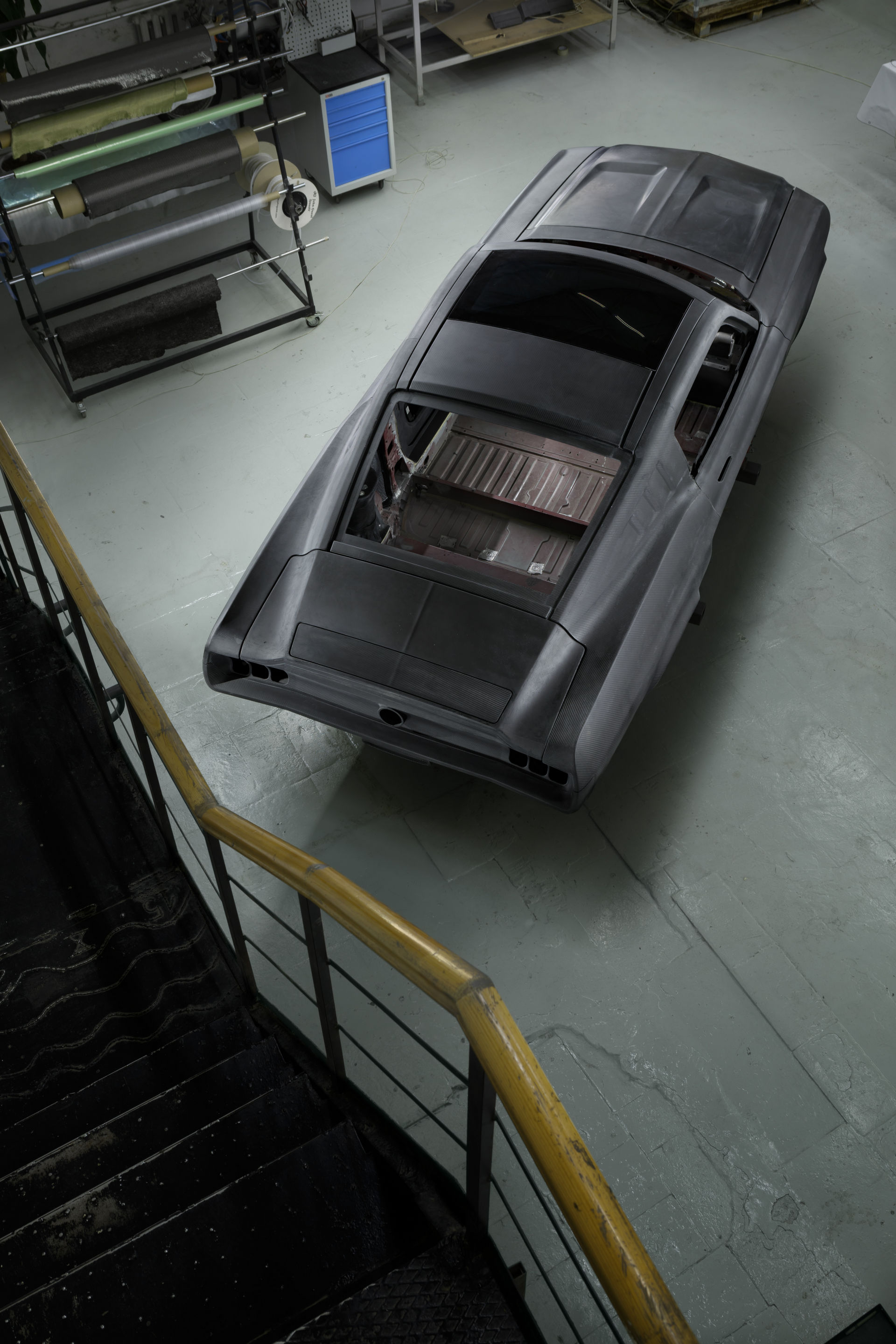 840 HP Aviar R67 Is A Tesla-Based Ford Mustang Electromod From Russia