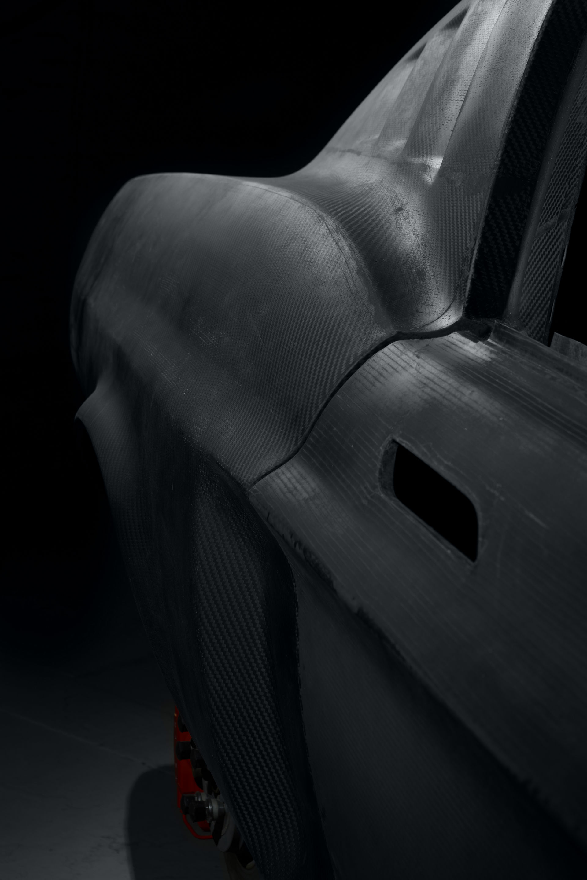 840 HP Aviar R67 Is A Tesla-Based Ford Mustang Electromod From Russia