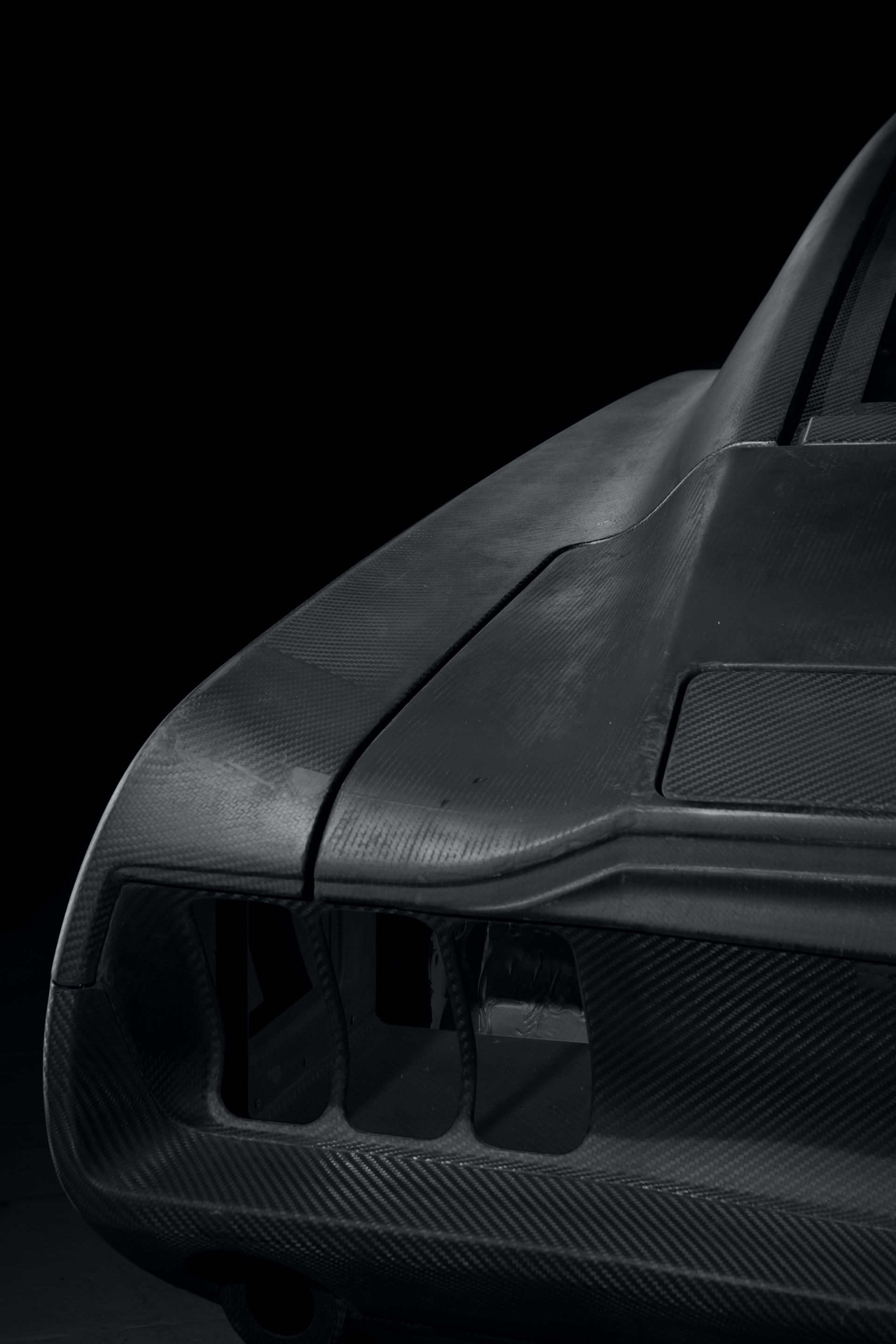 840 HP Aviar R67 Is A Tesla-Based Ford Mustang Electromod From Russia