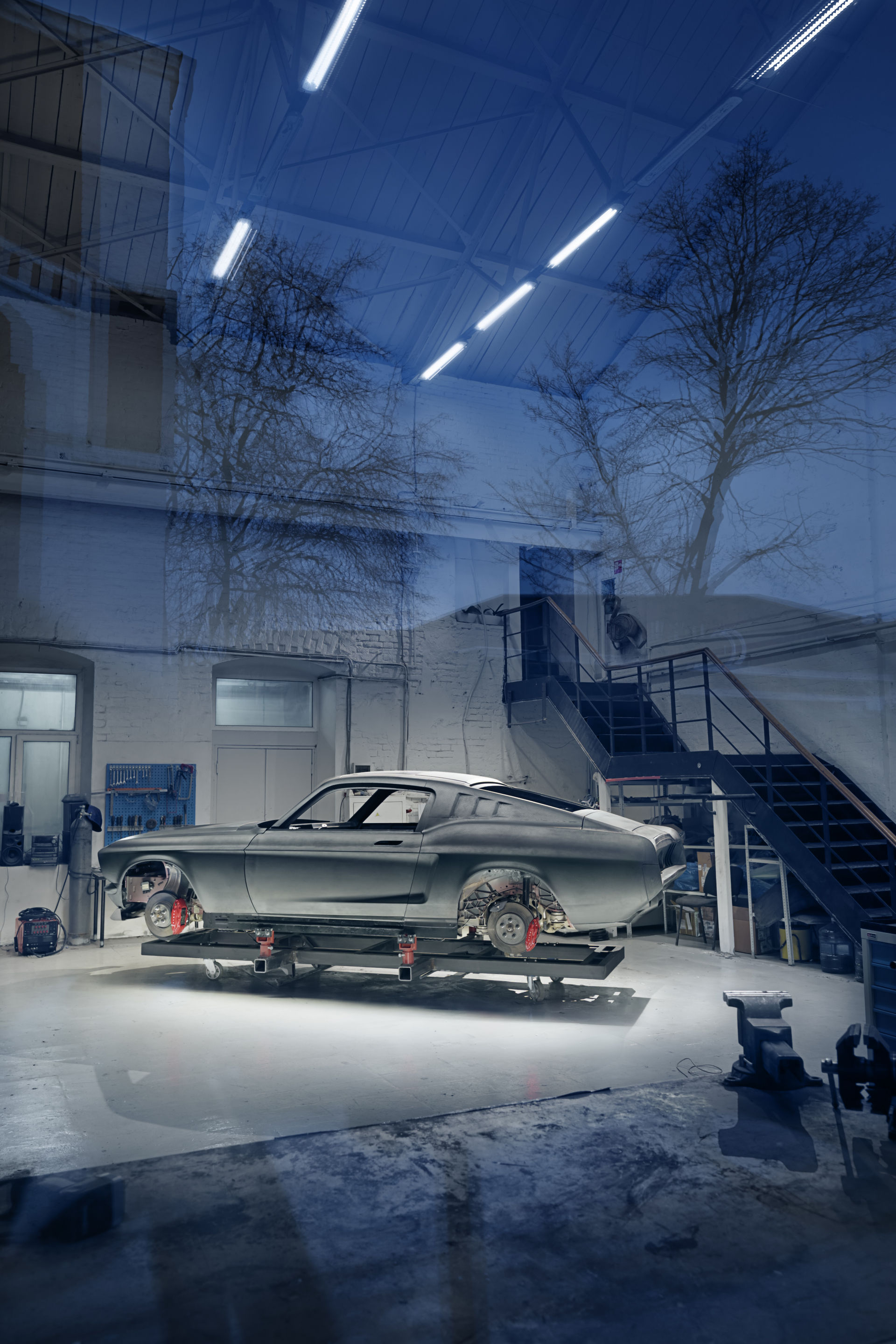 840 HP Aviar R67 Is A Tesla-Based Ford Mustang Electromod From Russia