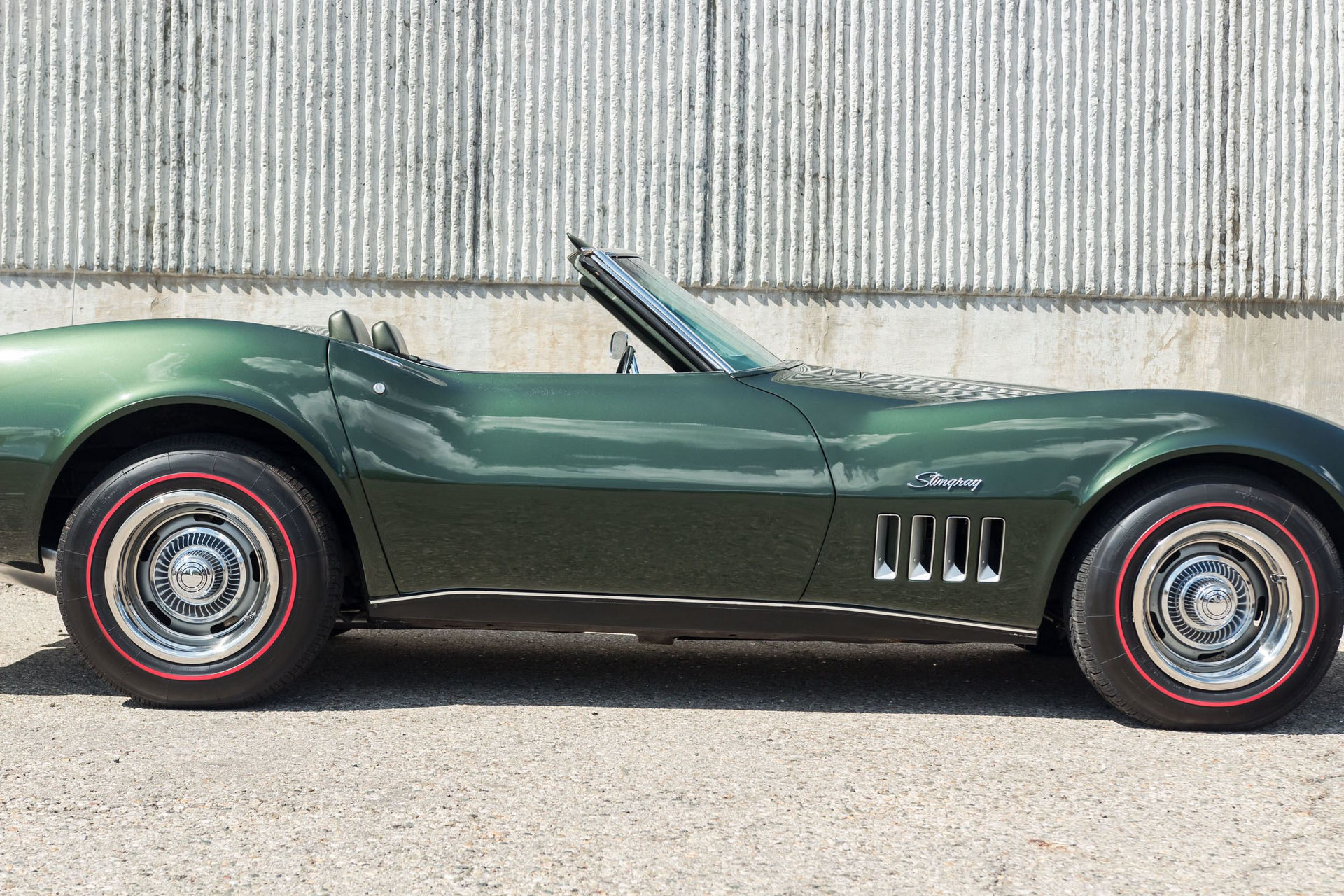 At $40,000, Can This ’69 Corvette Stingray Convince You To Spend Your Green?