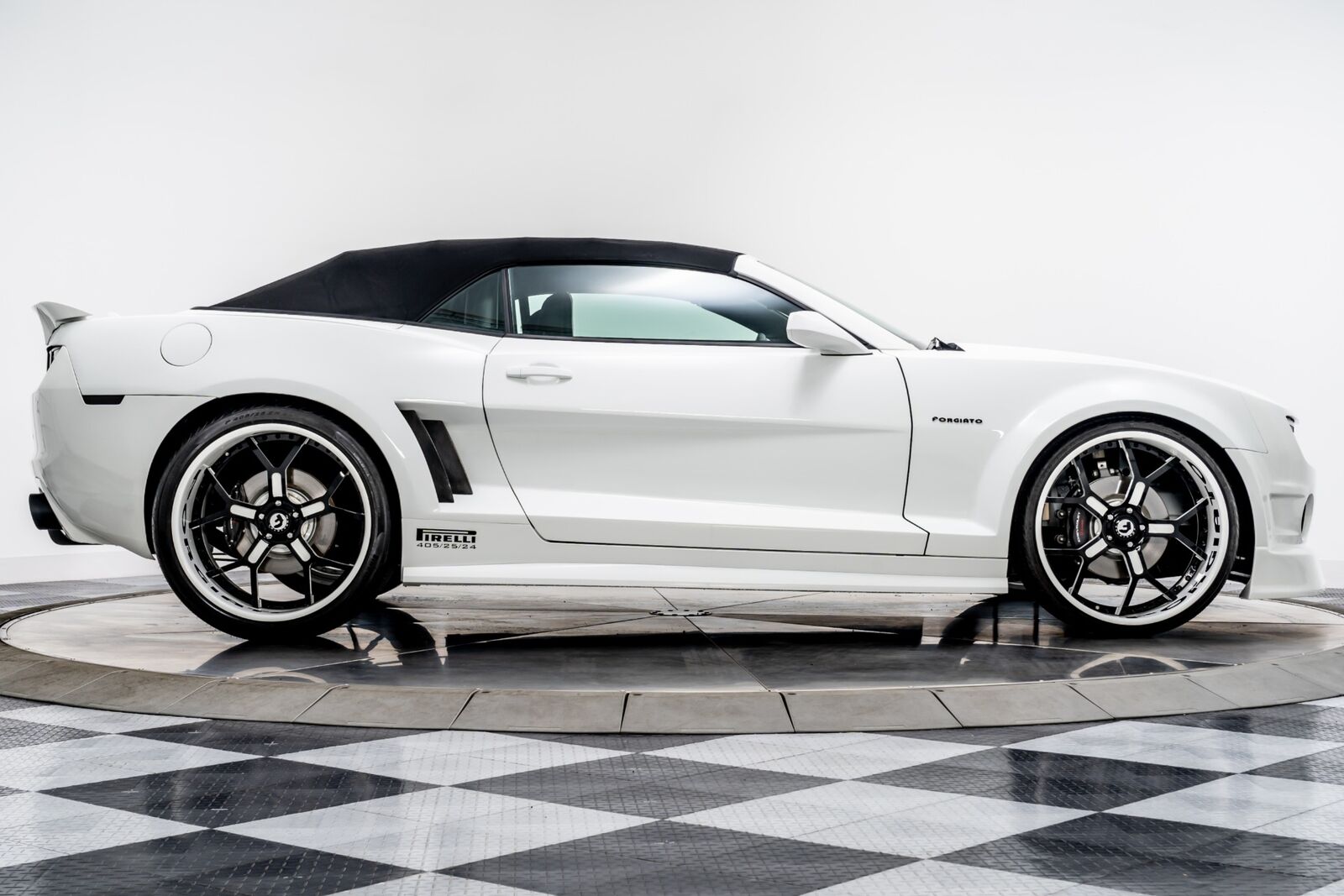 At $190k, This Widebody 2011 Camaro SS With 405/25 Rear Tires Is Oh, So OTT