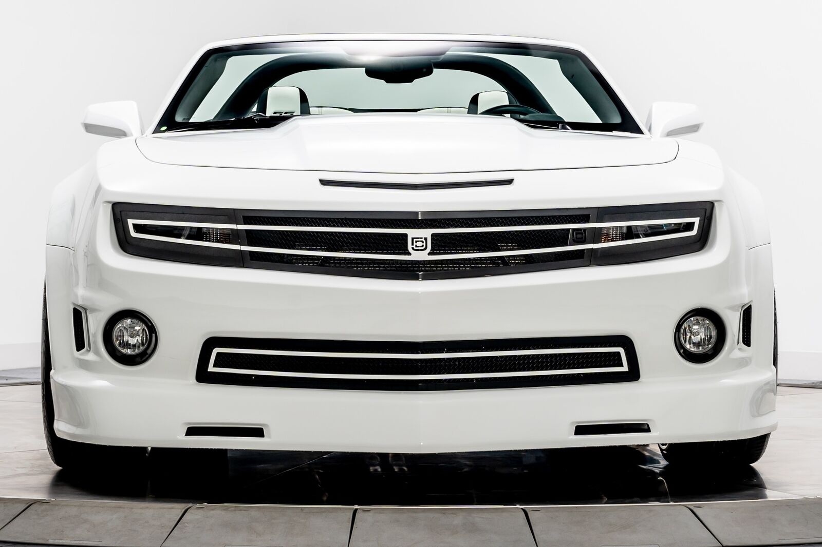 At $190k, This Widebody 2011 Camaro SS With 405/25 Rear Tires Is Oh, So OTT