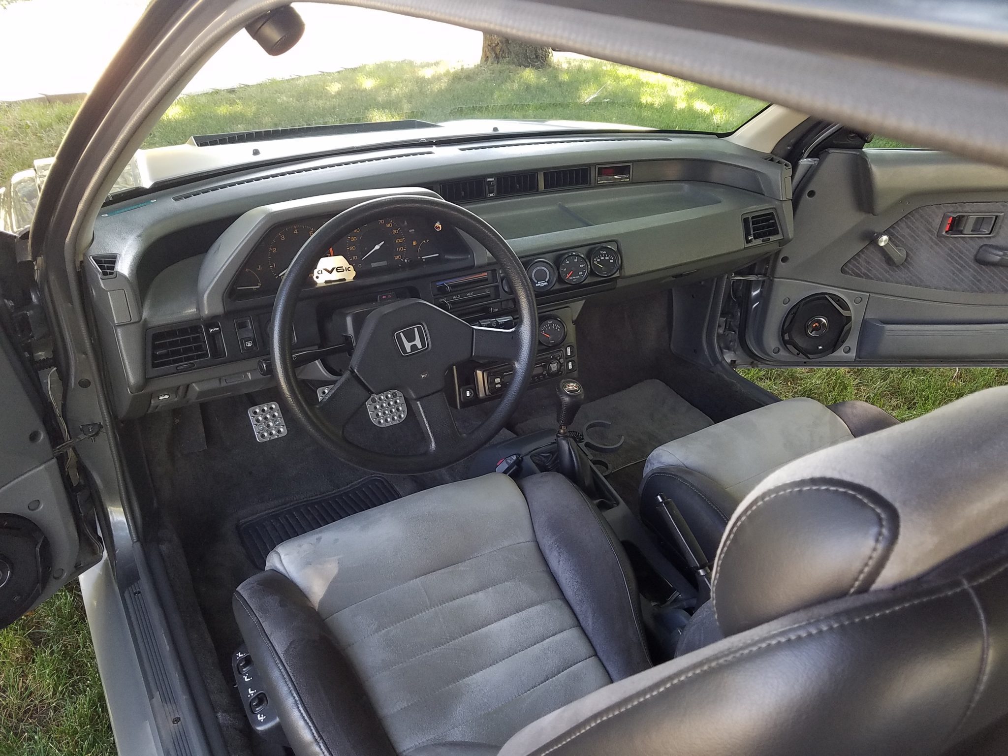 This 1980s Honda Civic With A Mid-Placed Acura 3.2L V6 And RWD Is Like No Other