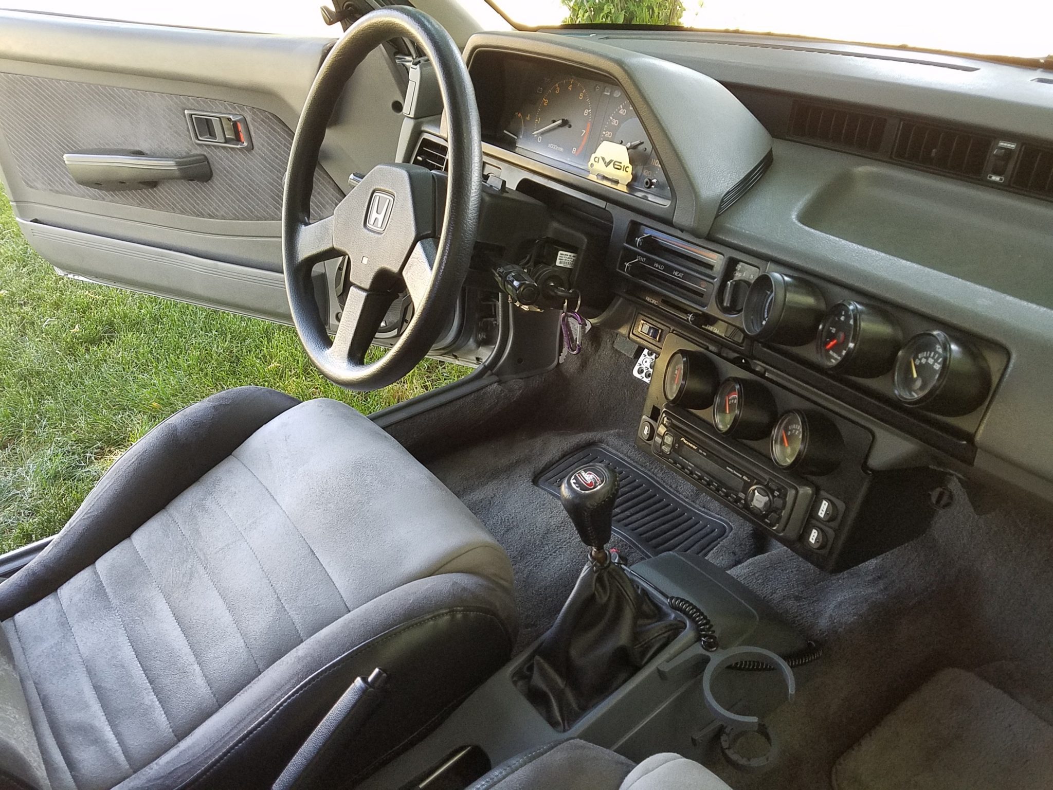 This 1980s Honda Civic With A Mid-Placed Acura 3.2L V6 And RWD Is Like No Other