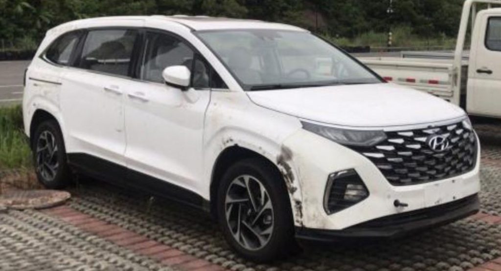  New Hyundai Custo Is A 7-Seater Minivan For China