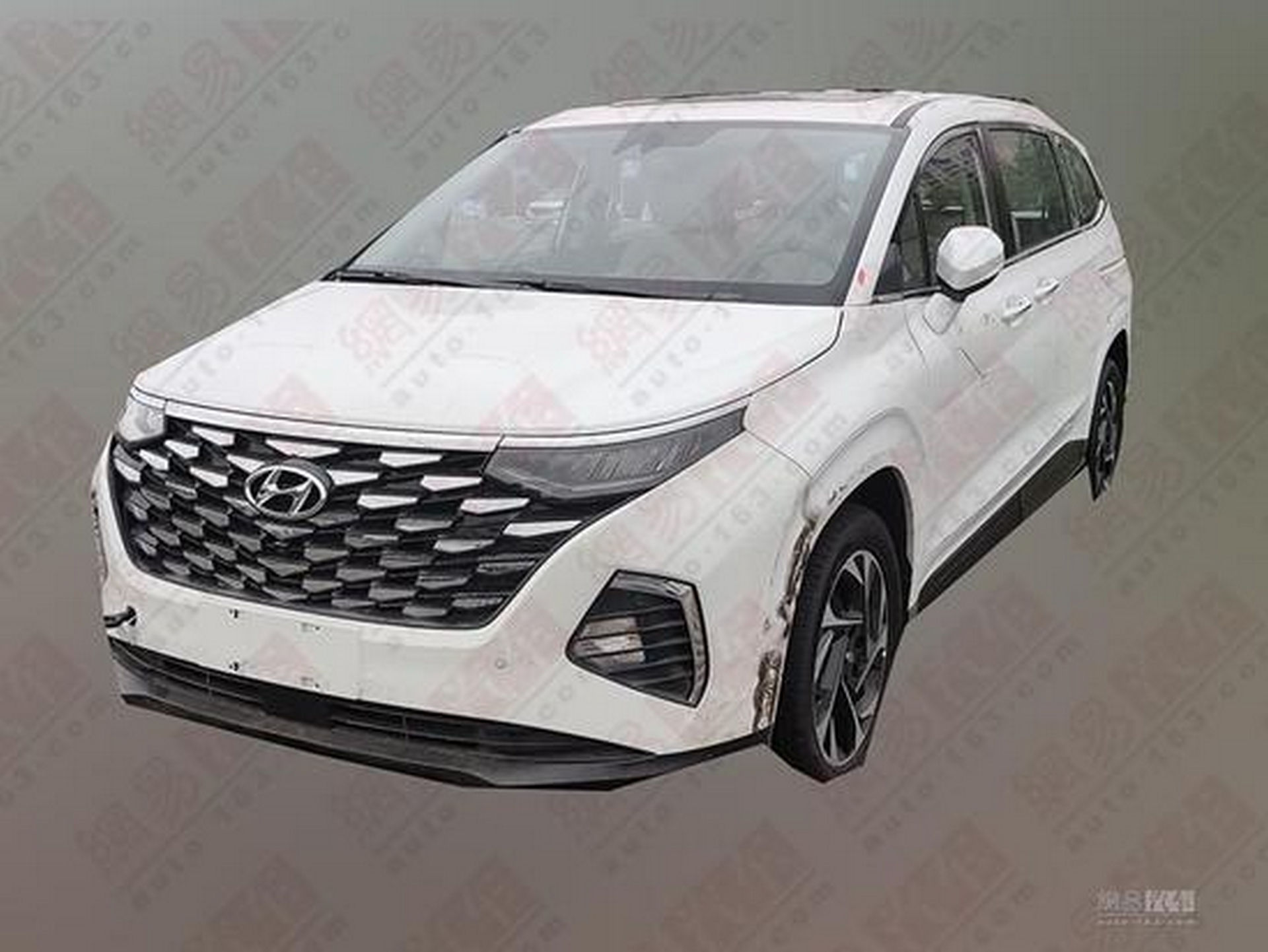 New Hyundai Custo Is A 7-Seater Minivan For China
