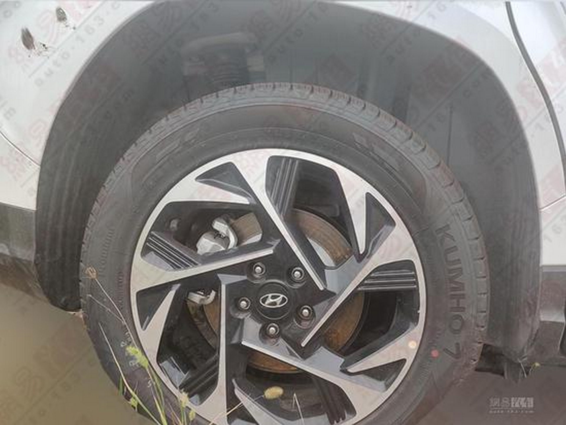 New Hyundai Custo Is A 7-Seater Minivan For China