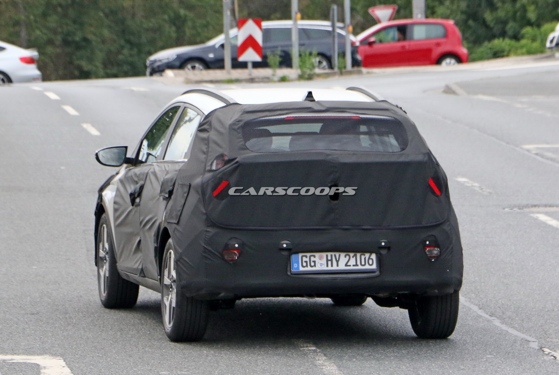 Hyundai’s i20-Based Crossover For Europe Spotted For The First Time