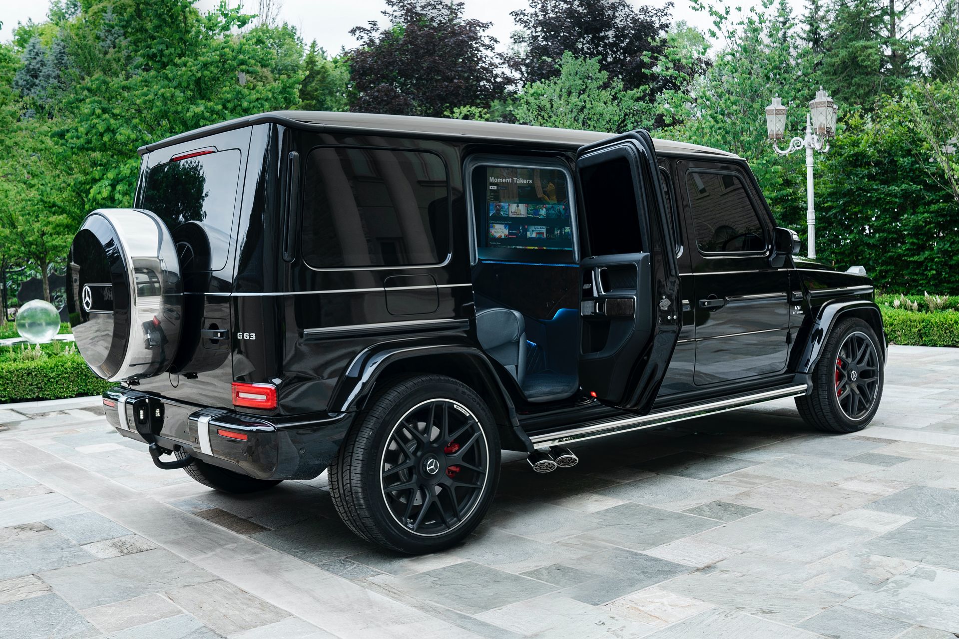 Mercedes-AMG G63 VIP Limo By Inkas Armored Is Extra Long, Extra Strong