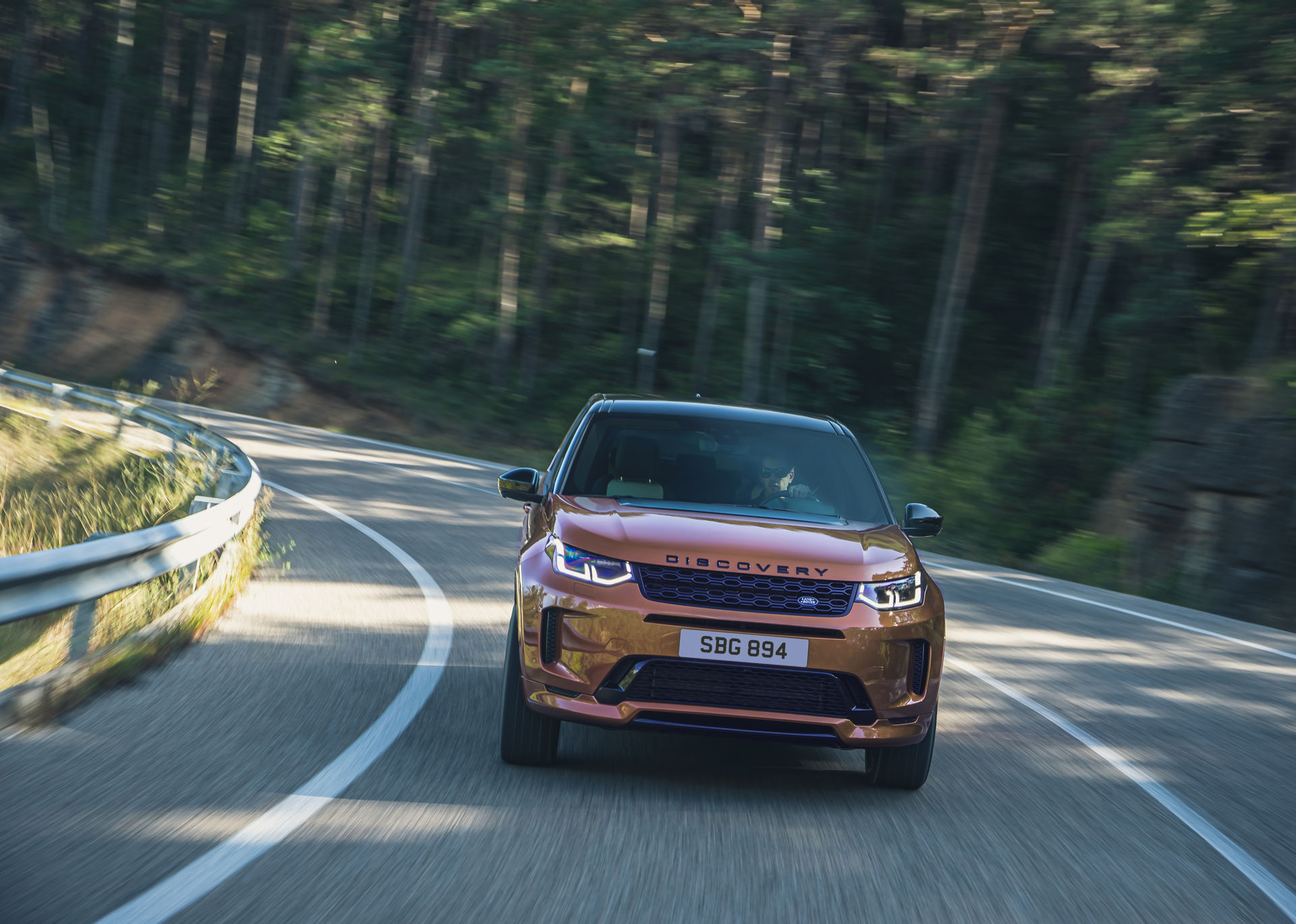 2020 Land Rover Discovery Sport Brings New Diesels, Tech And Black Edition To The U.K.
