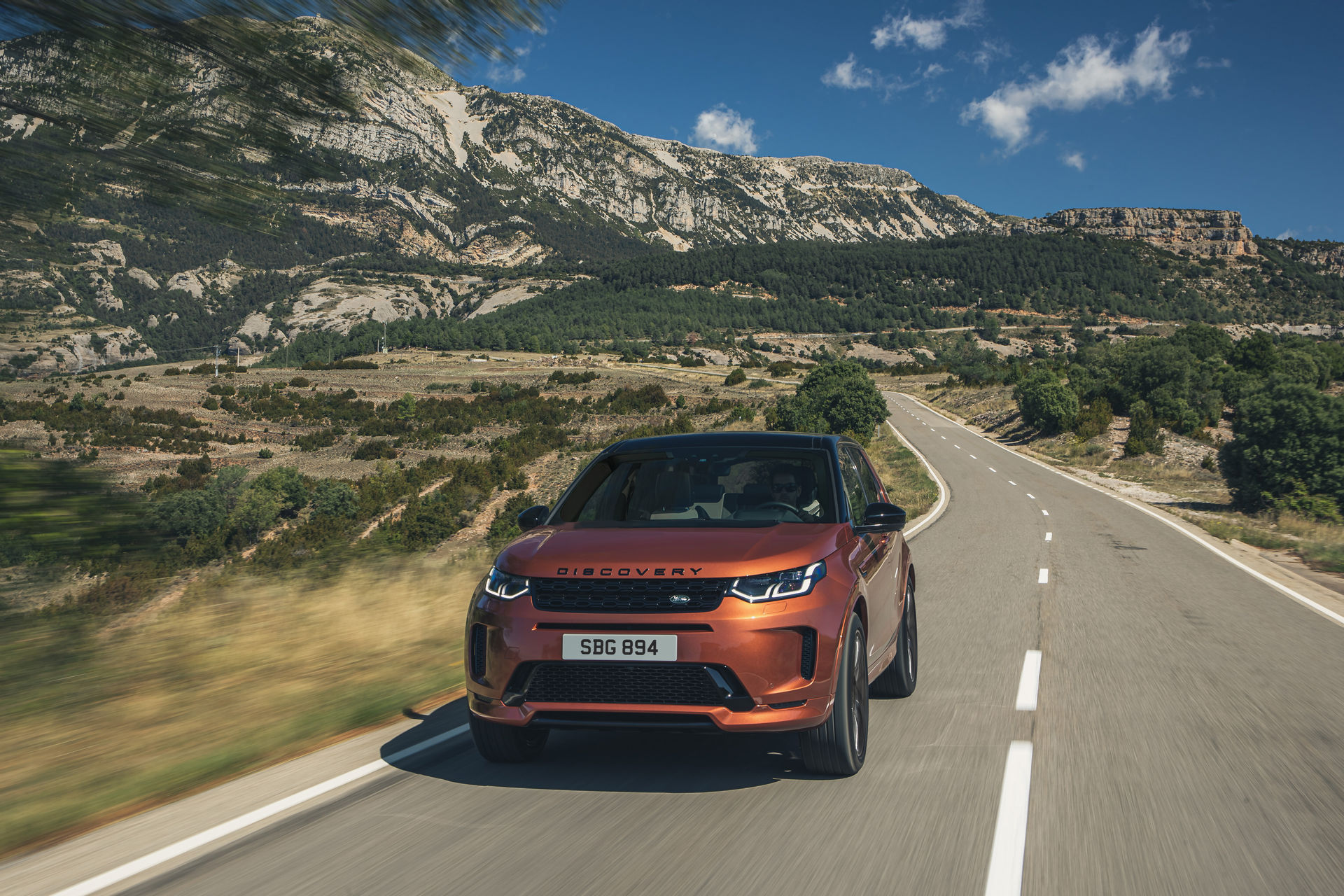 2020 Land Rover Discovery Sport Brings New Diesels, Tech And Black Edition To The U.K.