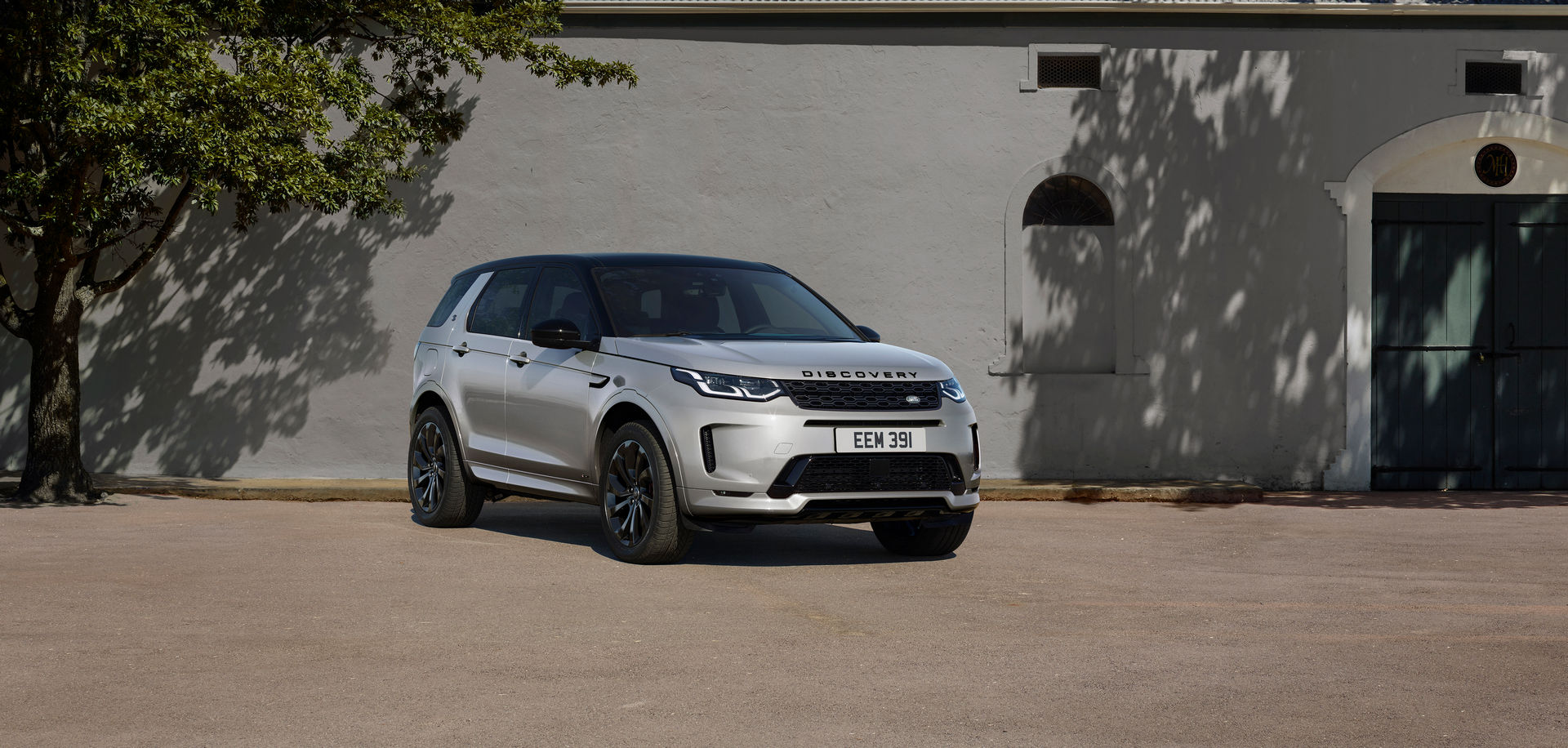 2020 Land Rover Discovery Sport Brings New Diesels, Tech And Black Edition To The U.K.