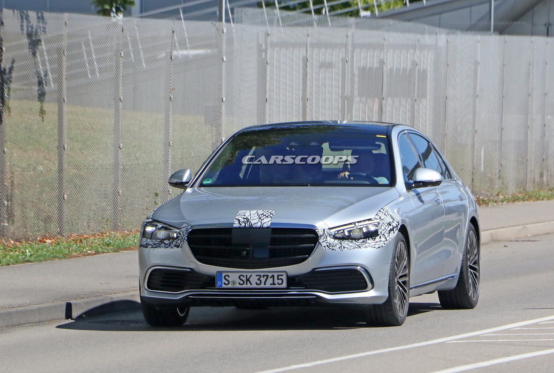 2021 Mercedes S-Class: New German Luxury Flagship No Longer Cares About Camo