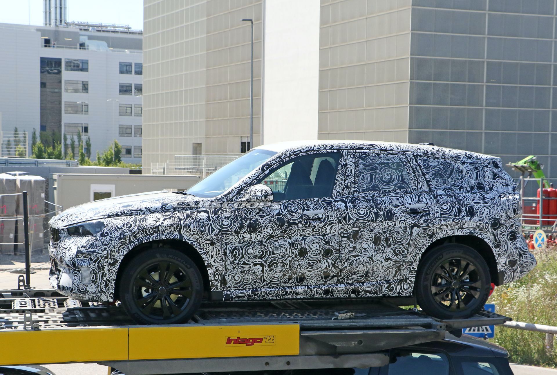 Next-Gen 2023 BMW X1 Spotted Again, Appears Ready To Start Road Tests